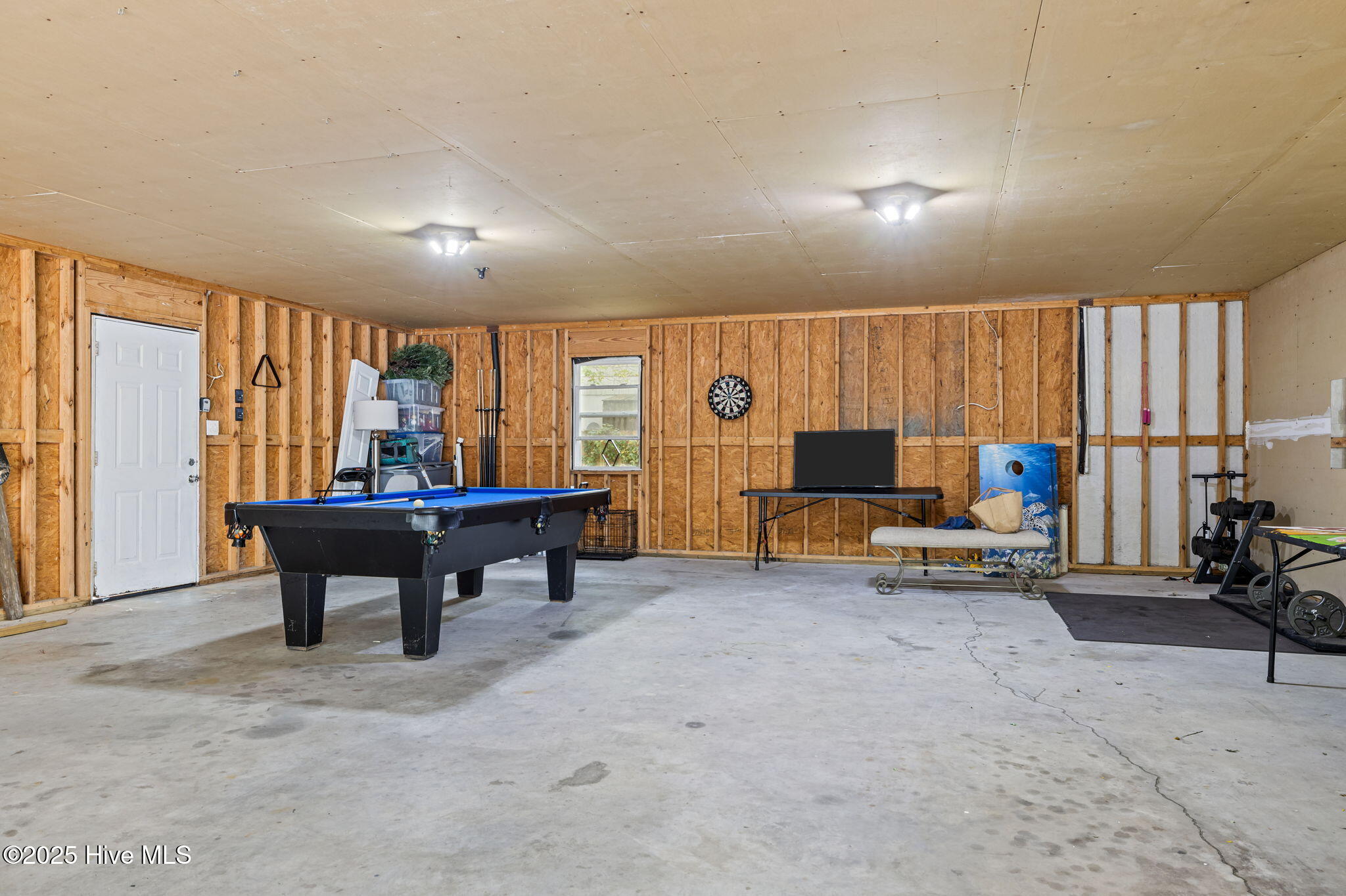 100530656 | Photo 39