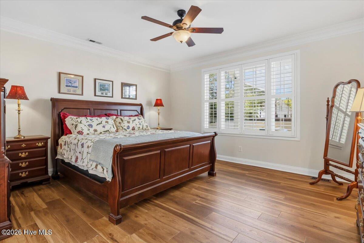 100567087 | Photo 52