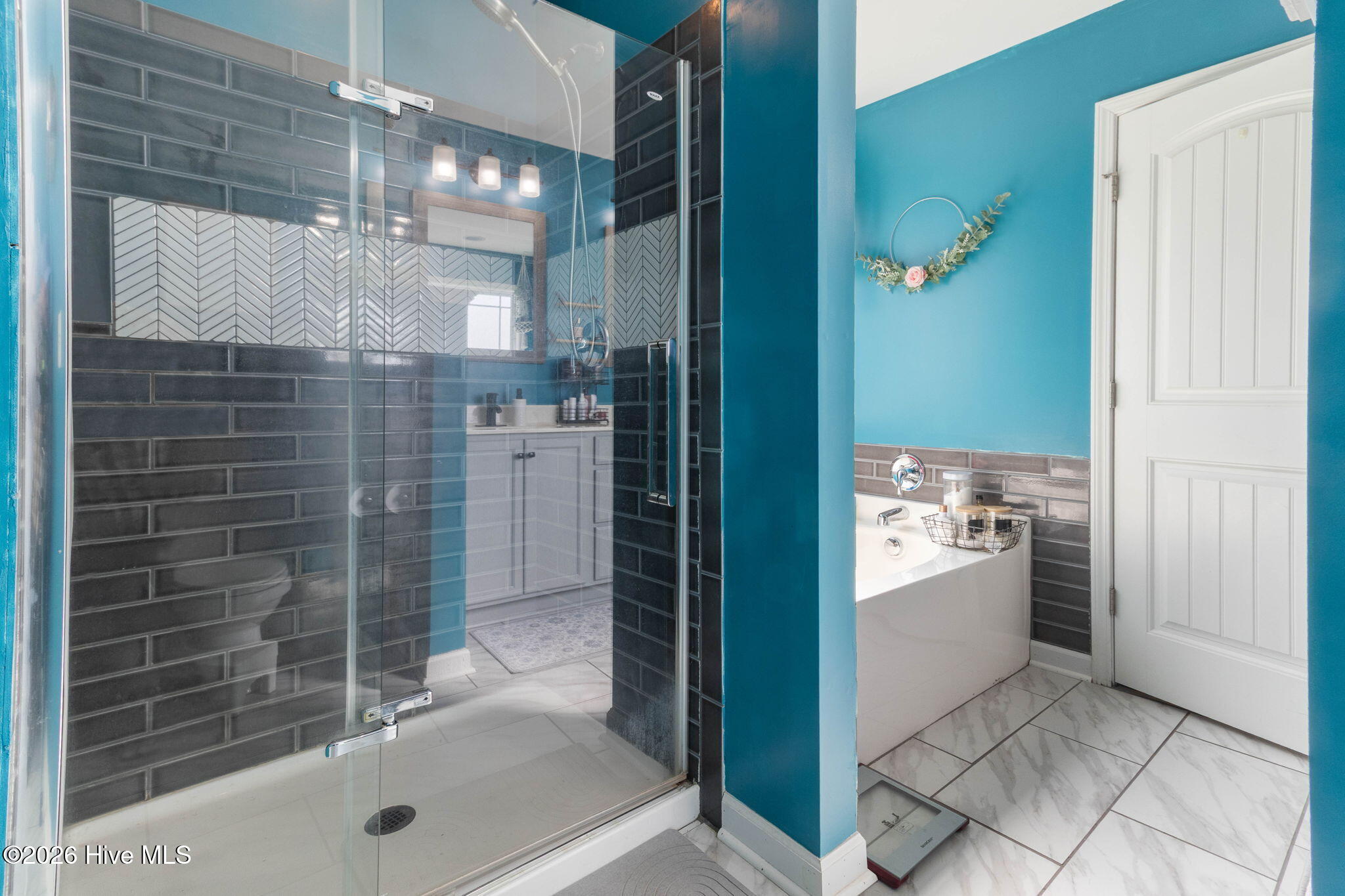 100556035 | Photo 21