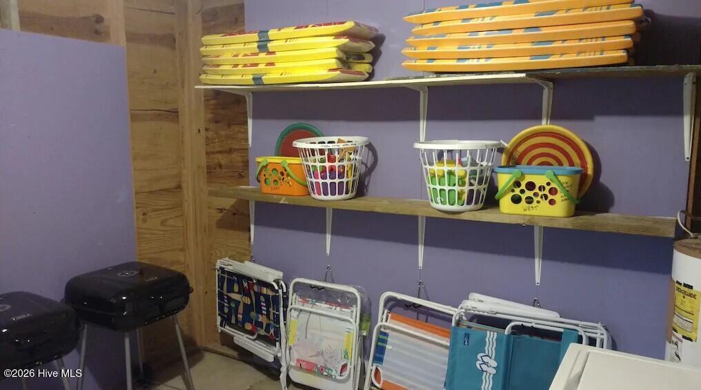 100549892 | Photo 40