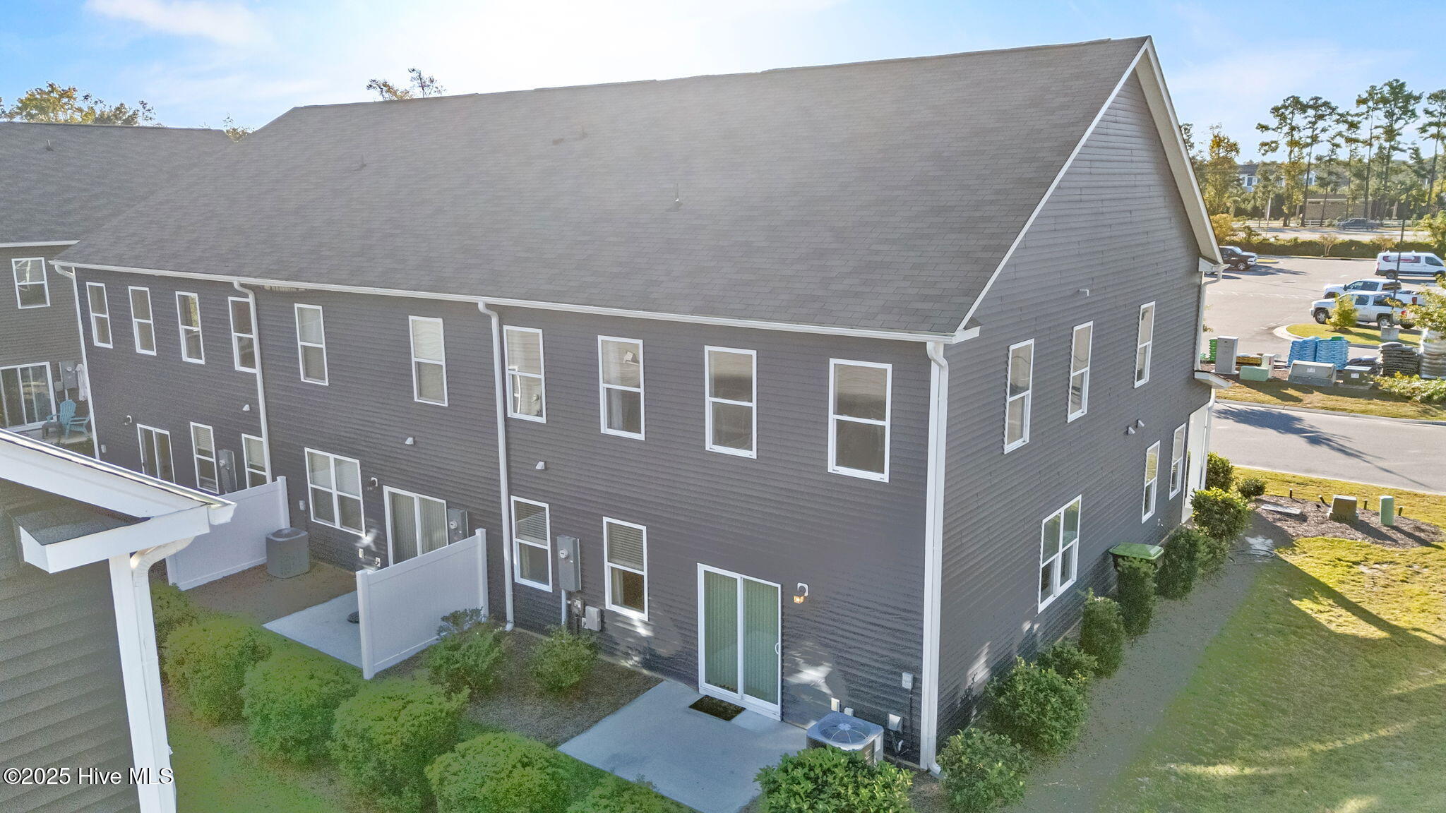 100538168 | Photo 10