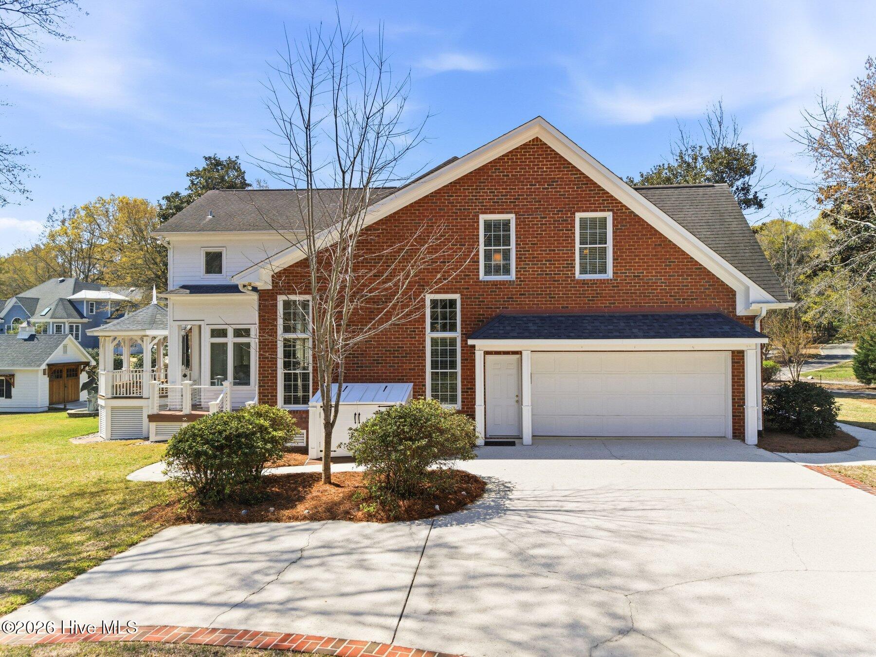 100562414 | Photo 65