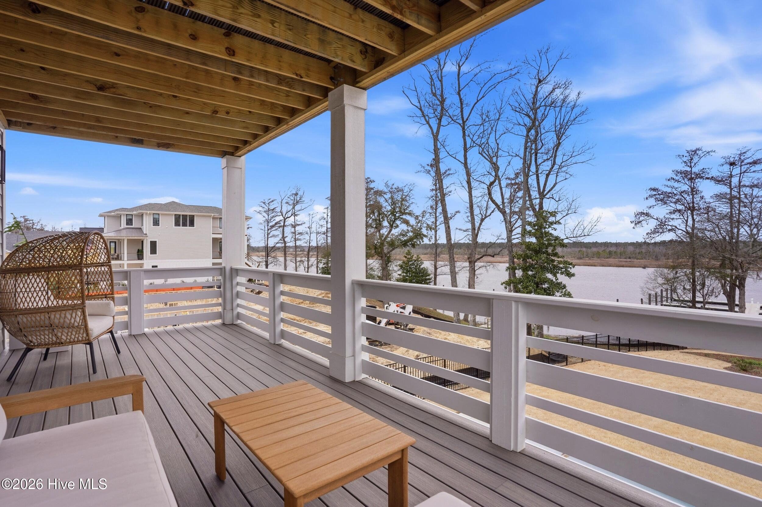 100559672 | Photo 14