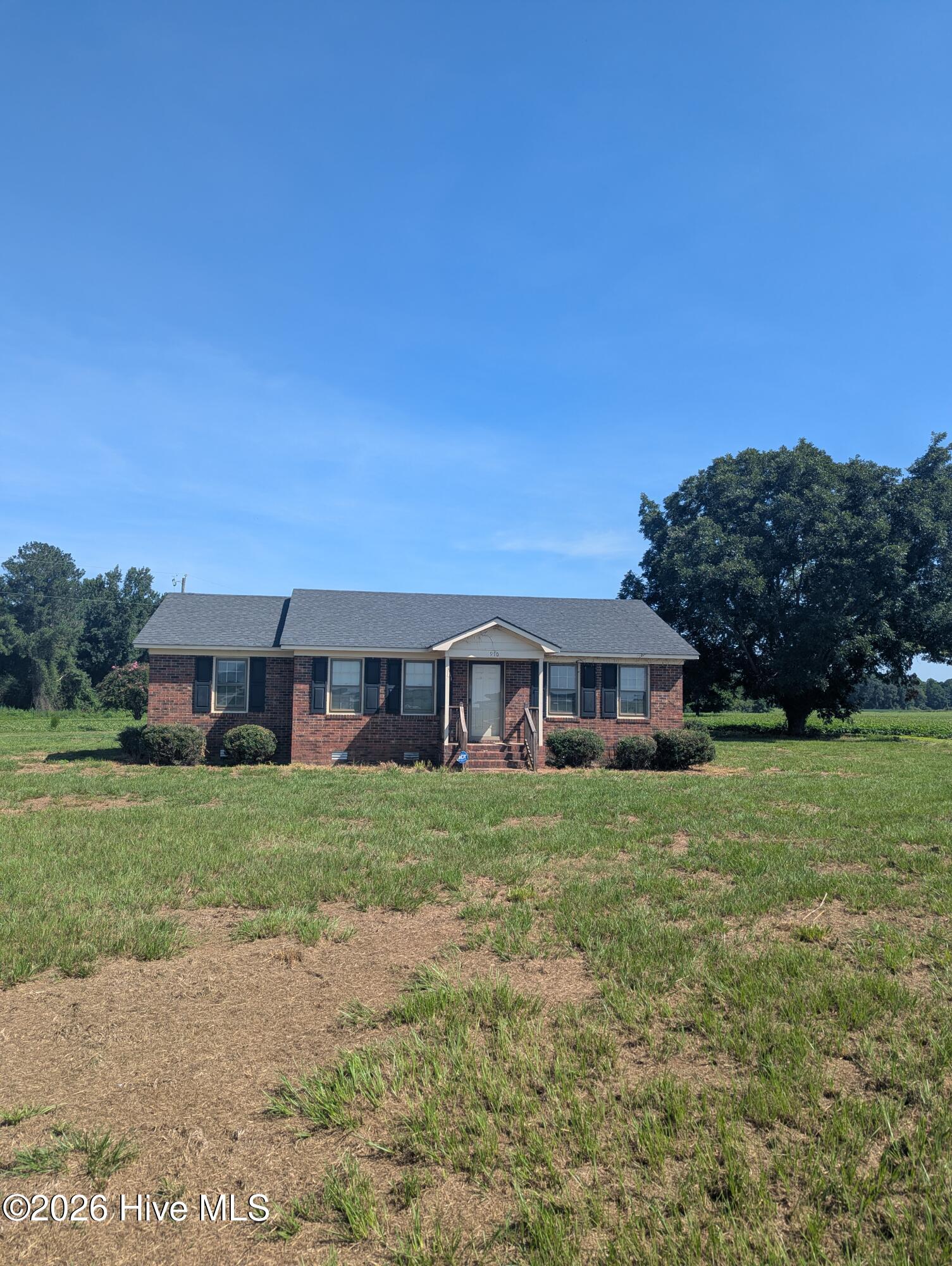 Exterior photo of 970 High House Road, Clinton, NC 28328. MLS: 100597428