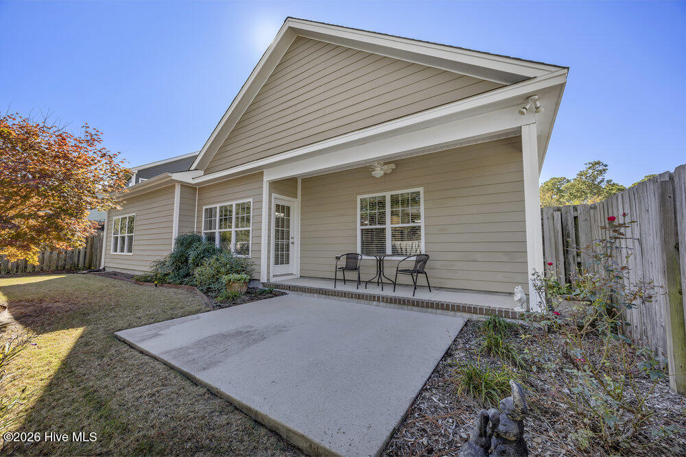 100548835 | Photo 28