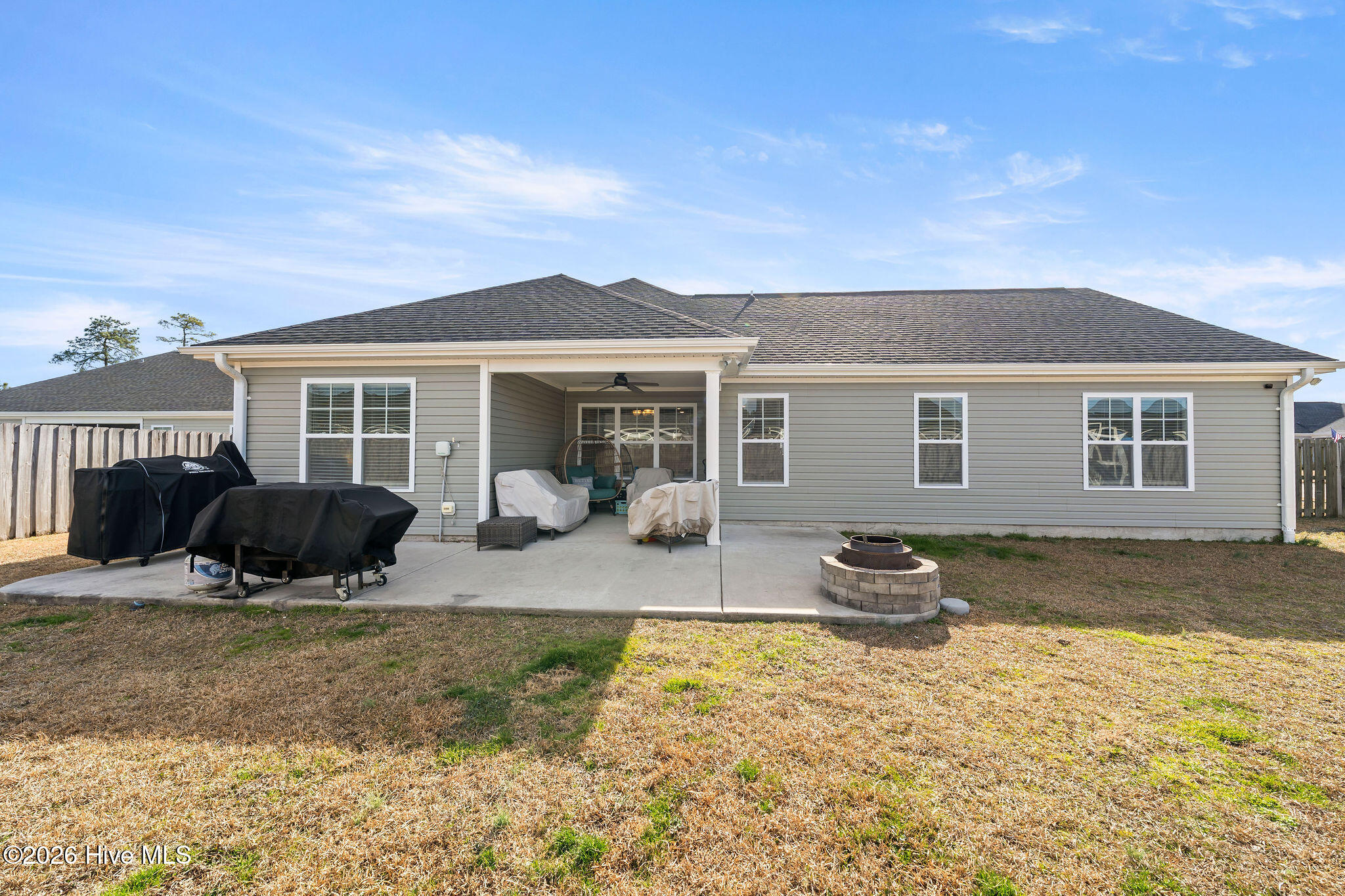 100563153 | Photo 32