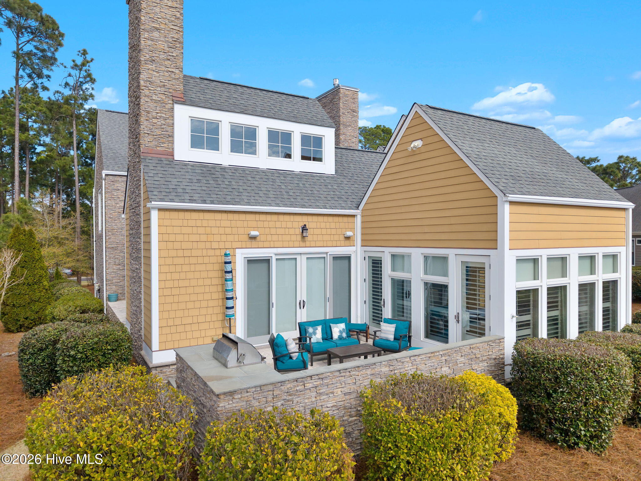 100563236 | Photo 54