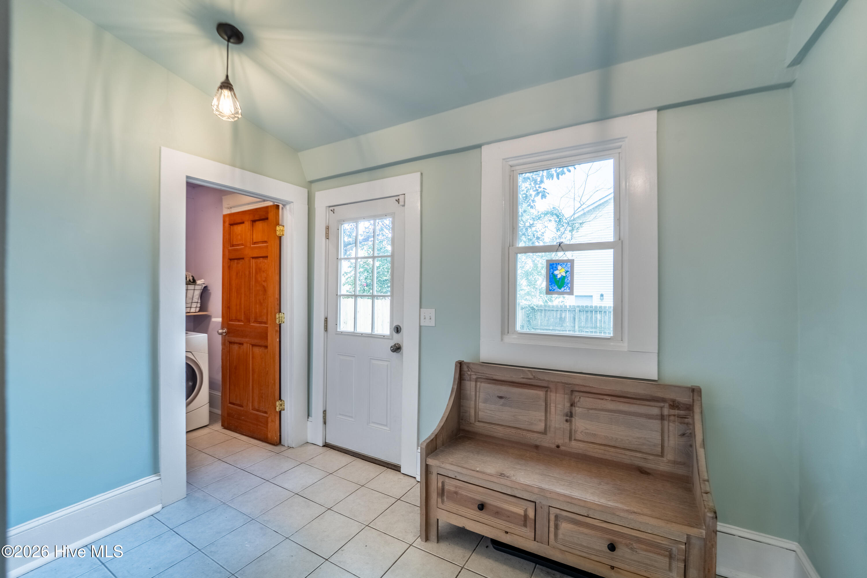 100559756 | Photo 27