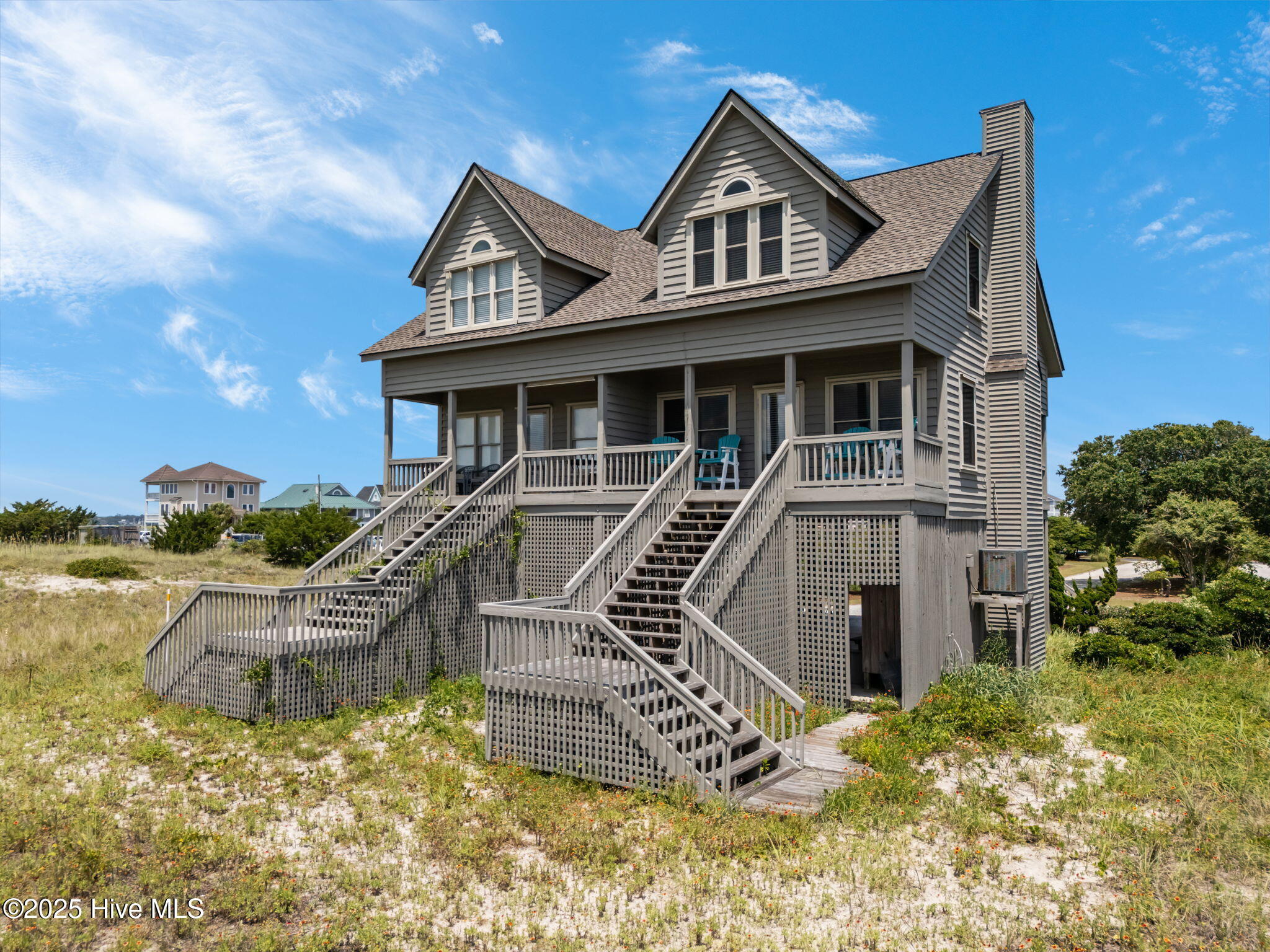 100540801 | Photo 50