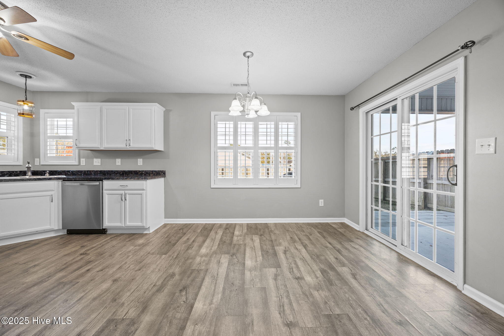 100546032 | Photo 20