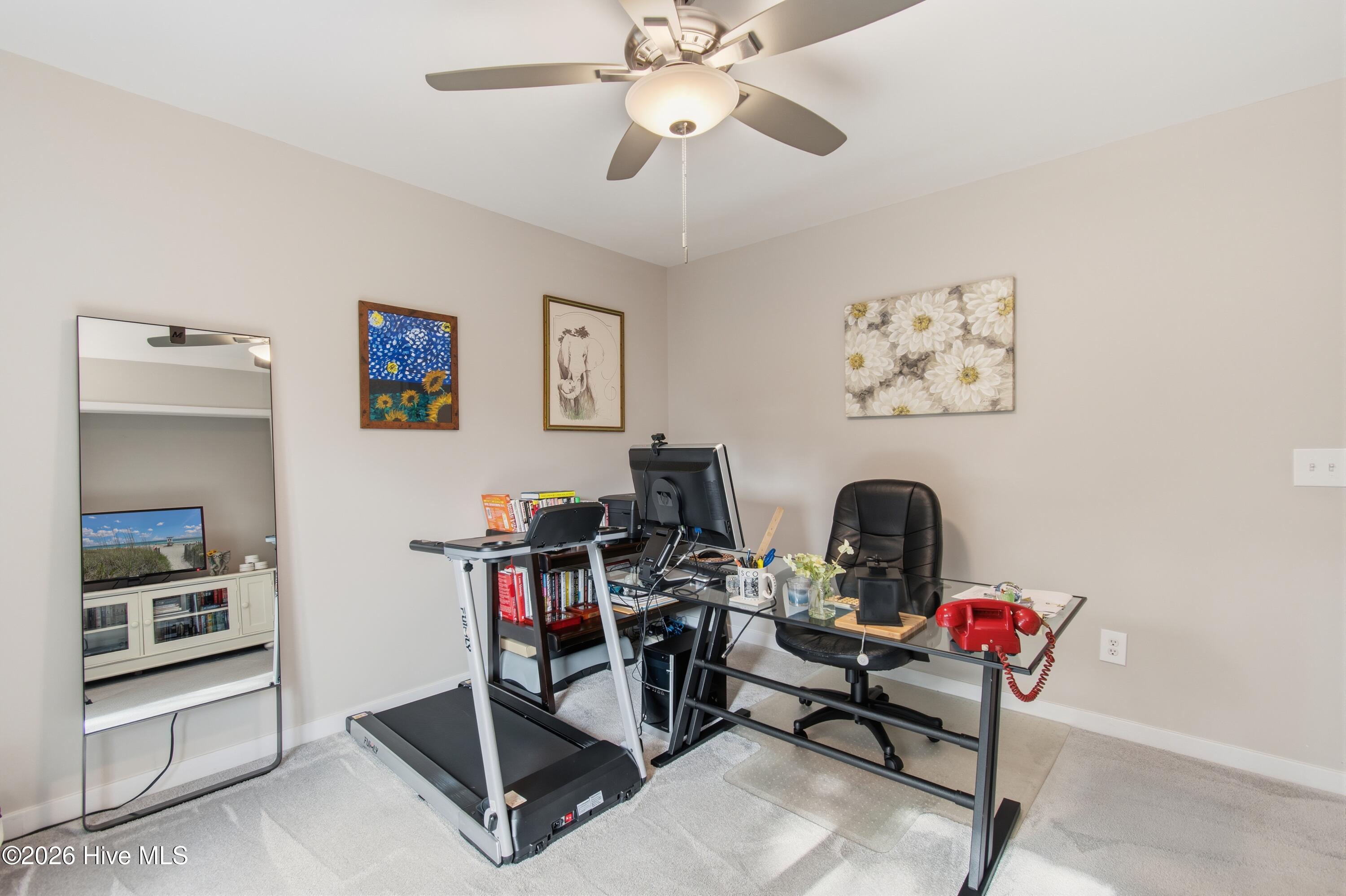 100558002 | Photo 25