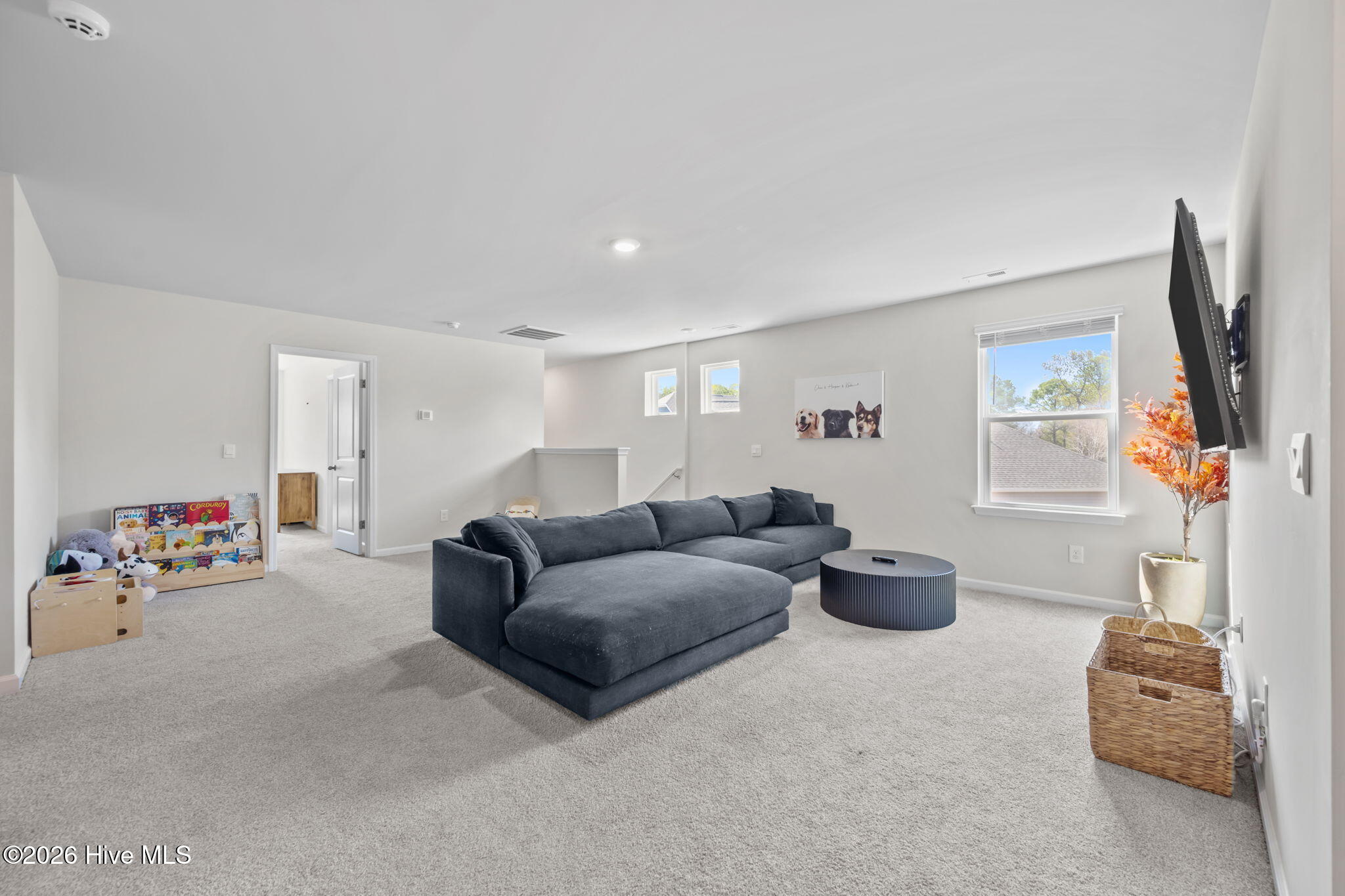 100559787 | Photo 21