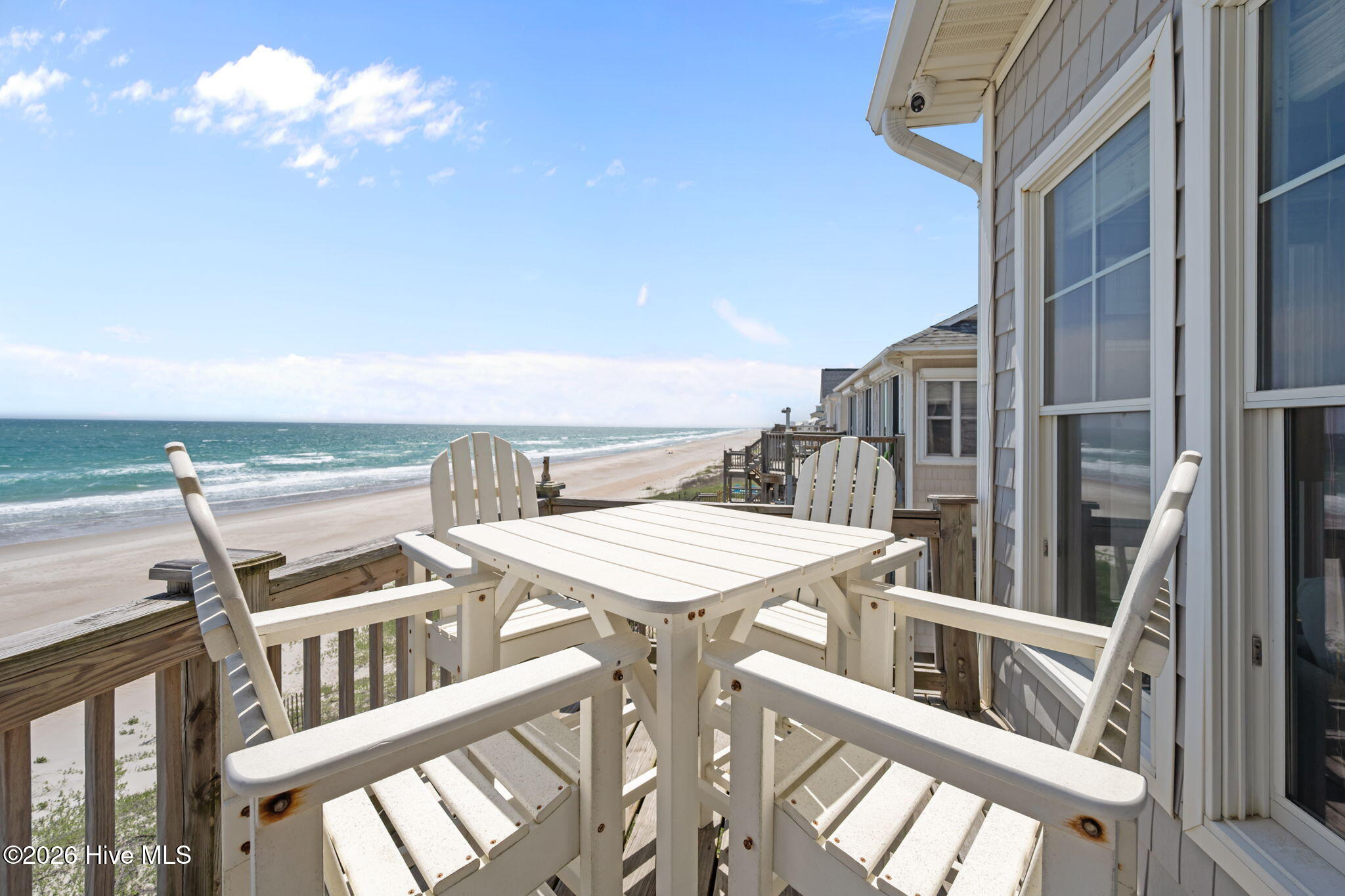 100570241 | Photo 61