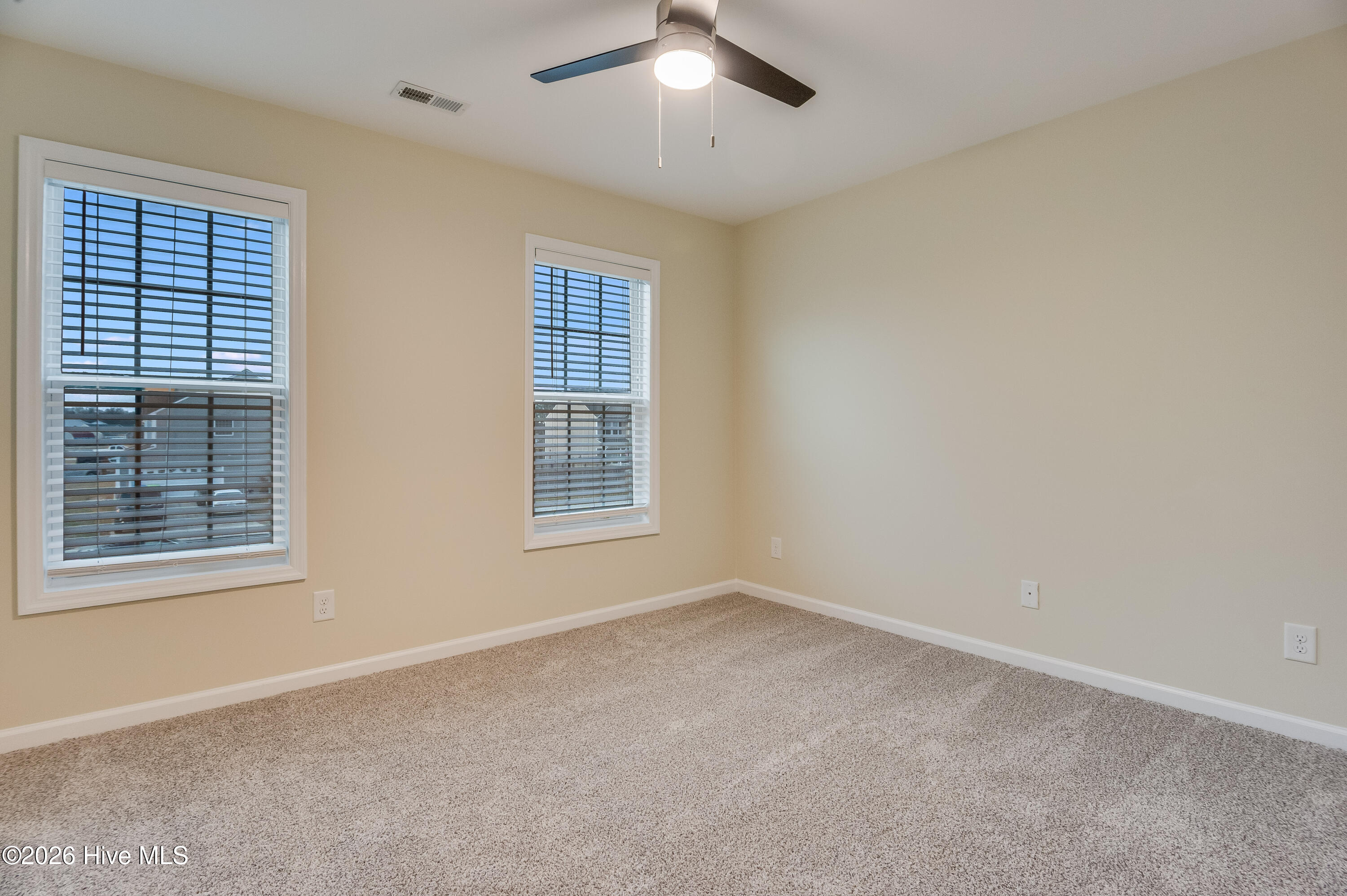 100545678 | Photo 45