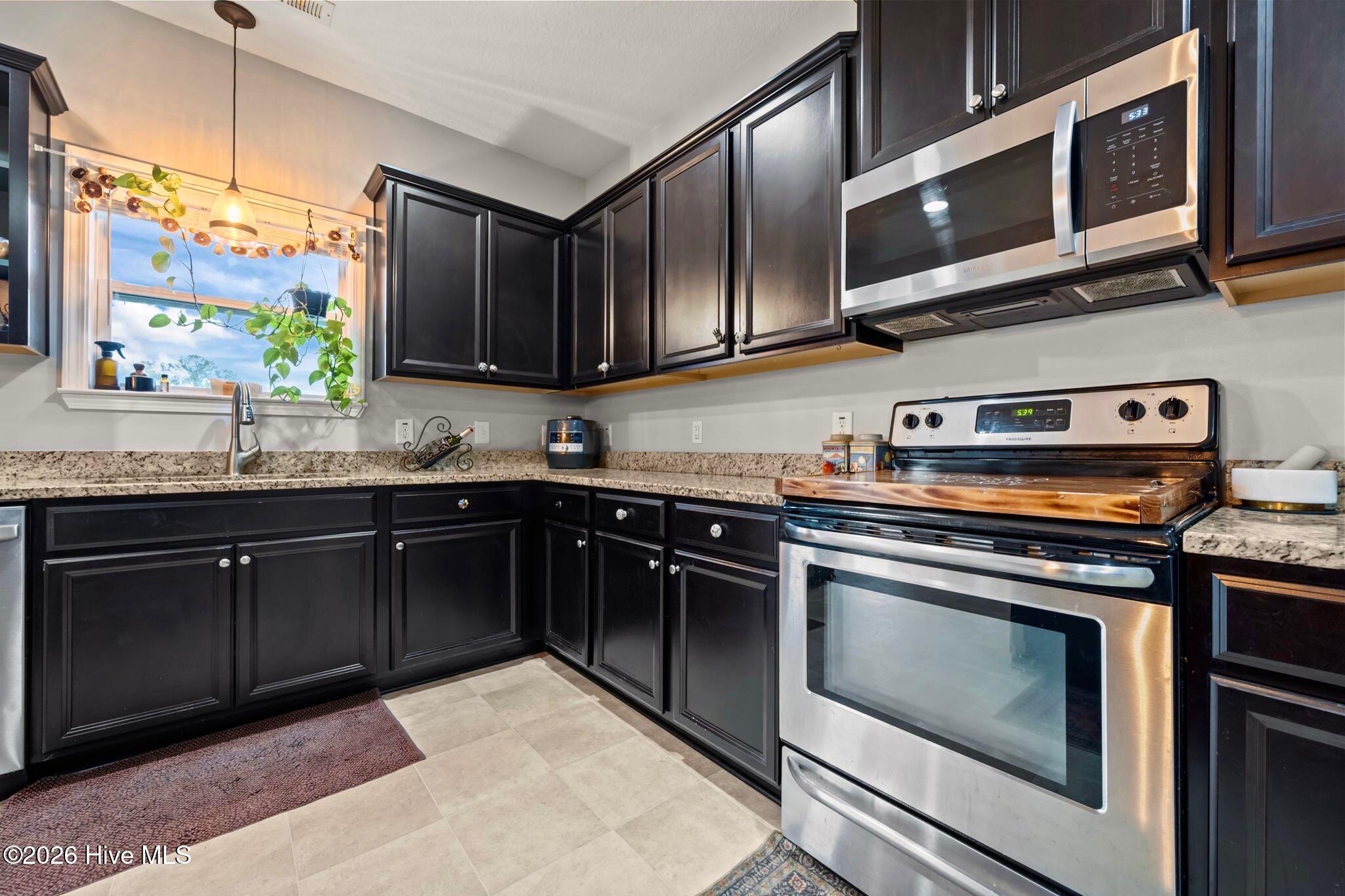 279 Southwest Plantation Drive,Maple Hill