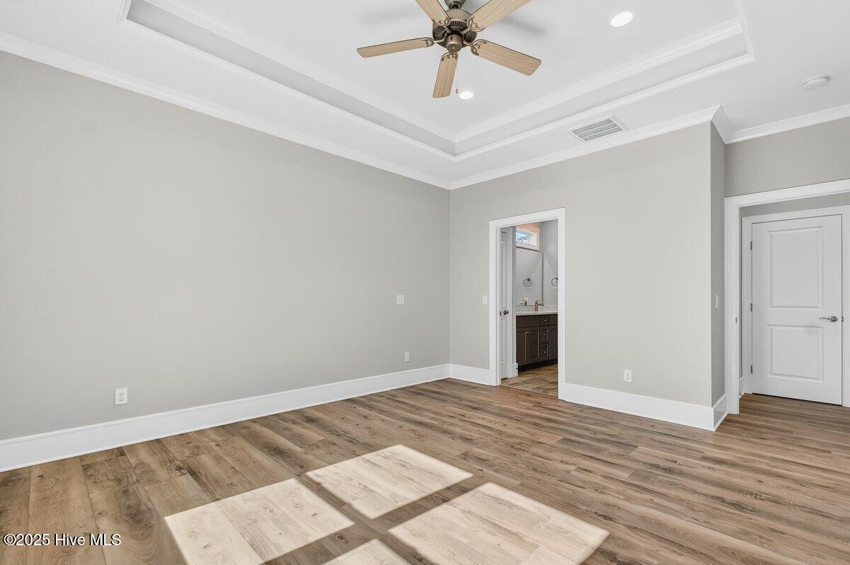 100500099 | Photo 42