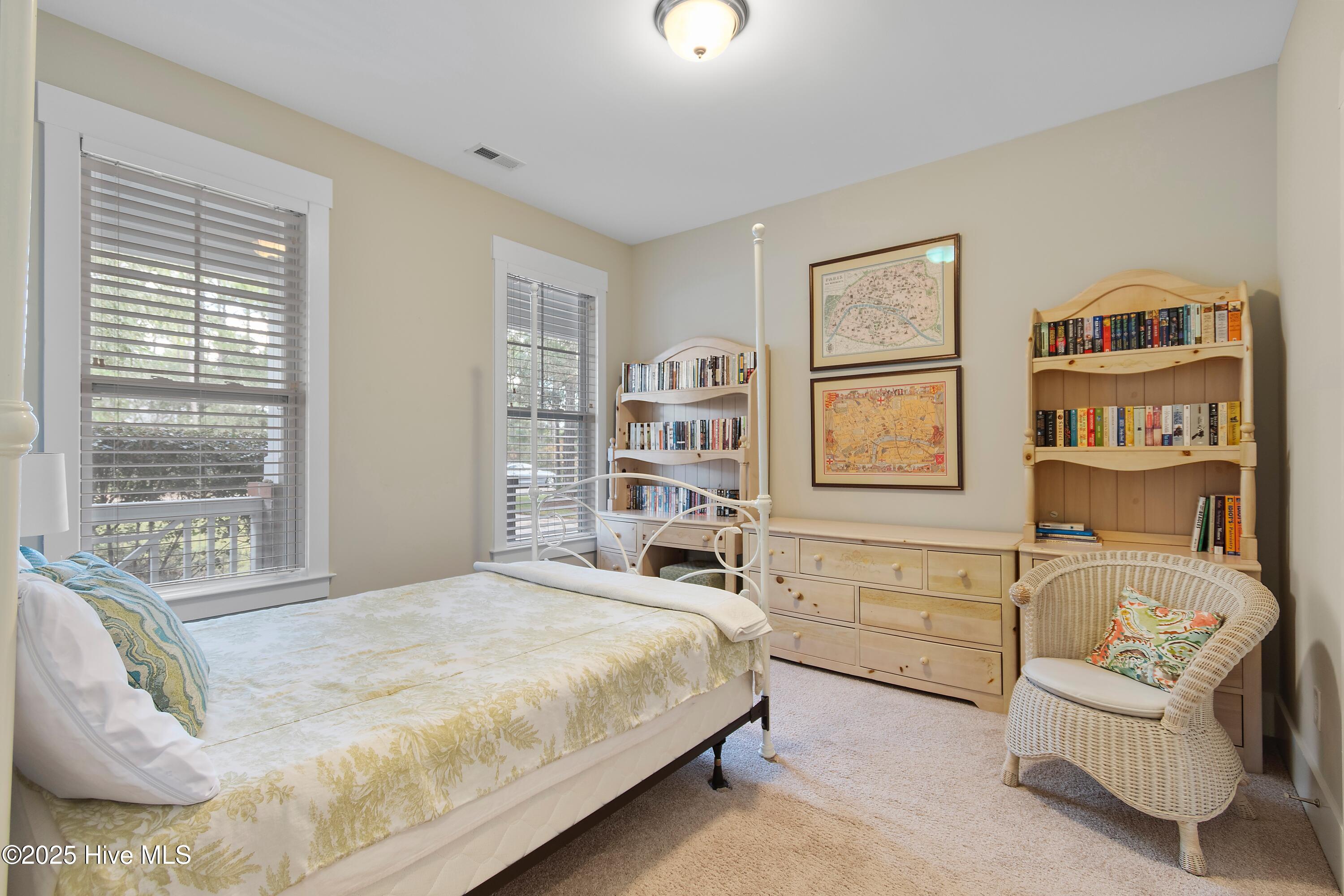 100534915 | Photo 28