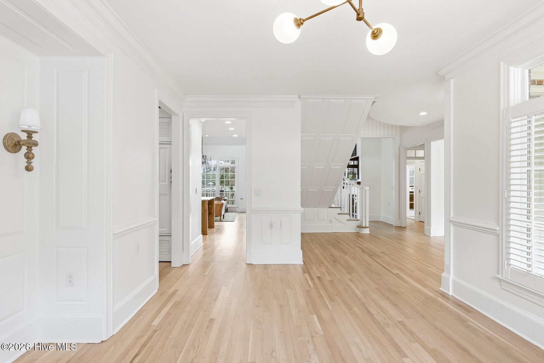 100565828 | Photo 26