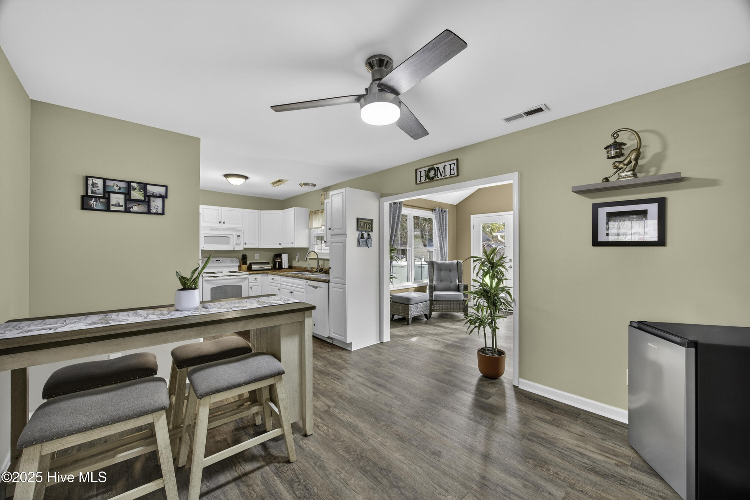 100544065 | Photo 20