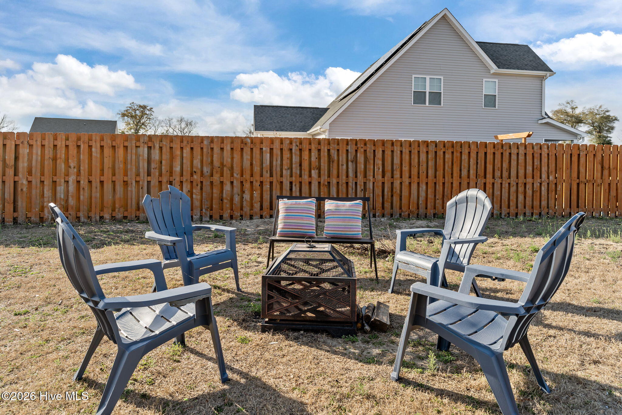 100558156 | Photo 46