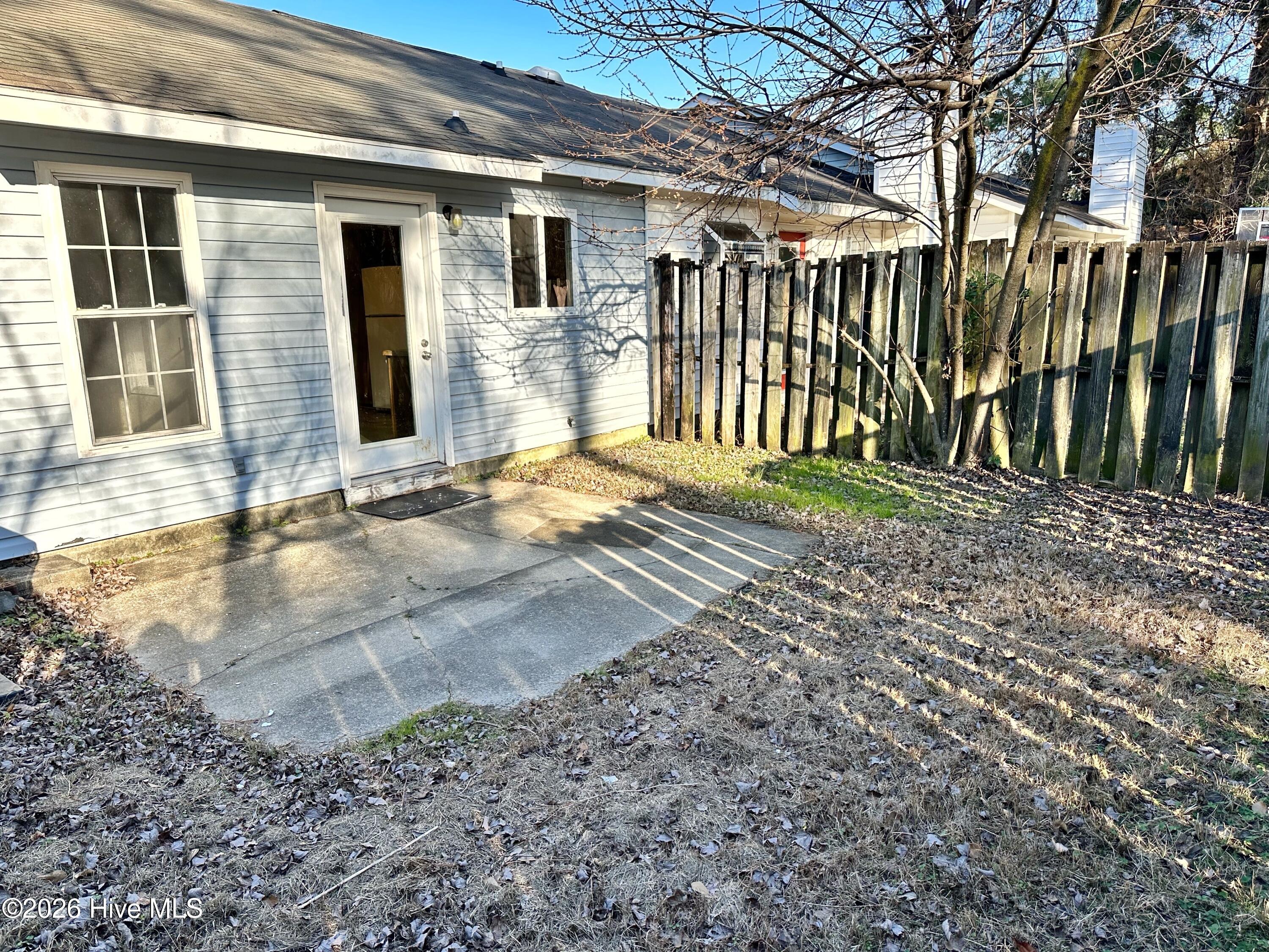 100553426 | Photo 21