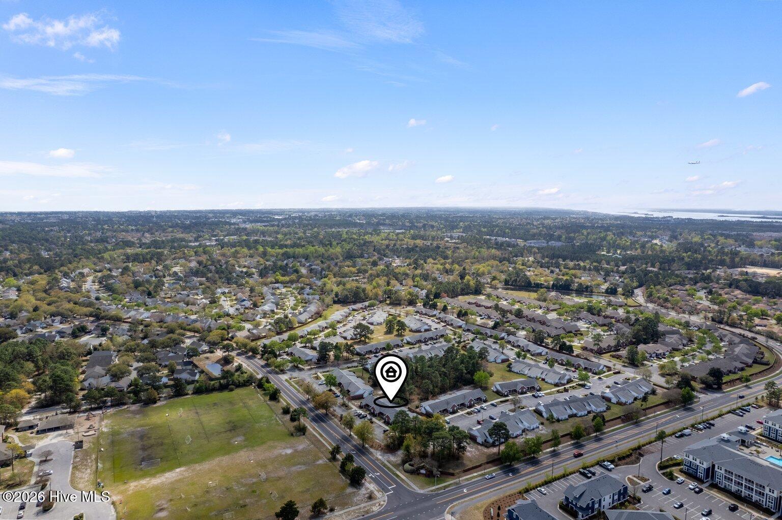 100562733 | Photo 35