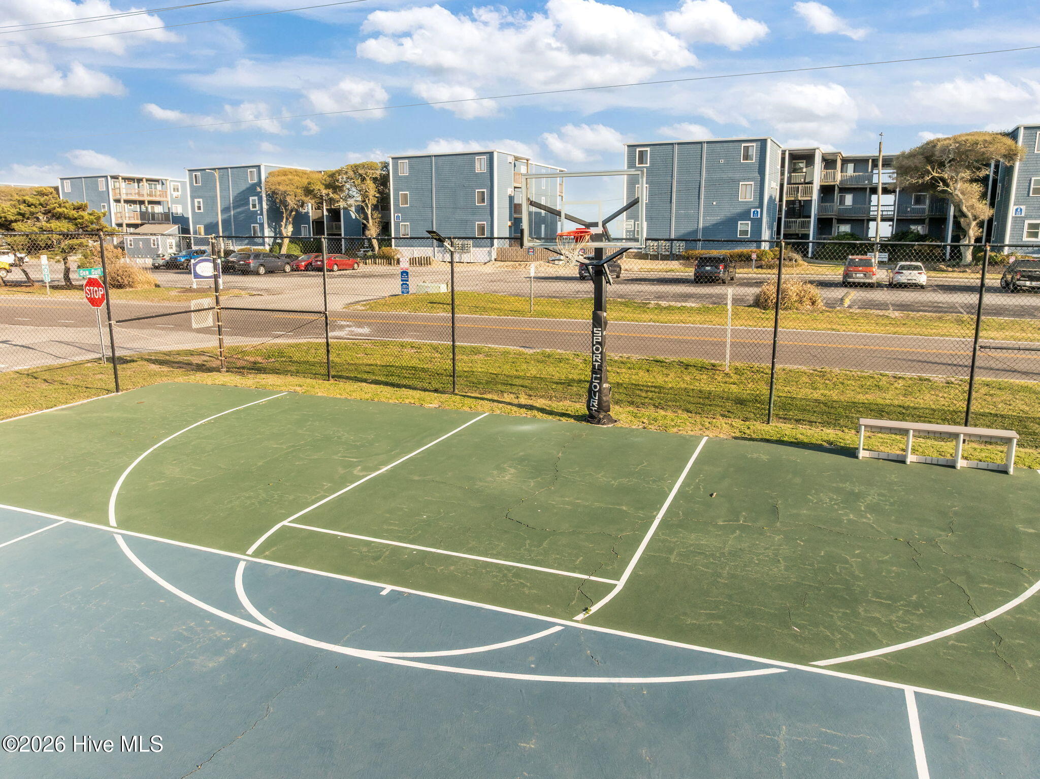 100563730 | Photo 44