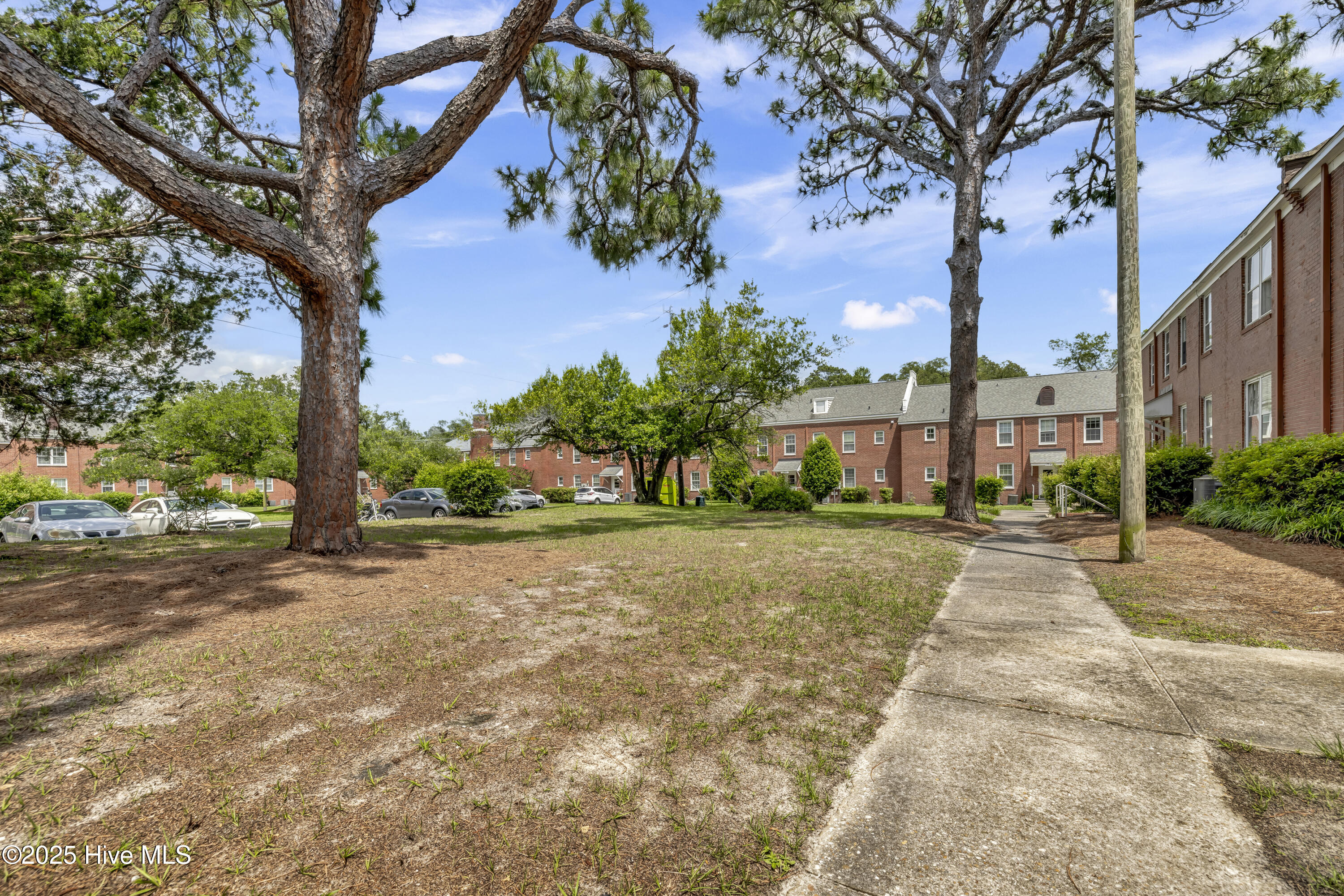 2940 Oleander Drive F5, Wilmington, NC 28403 – photo 7: Rear Courtyard