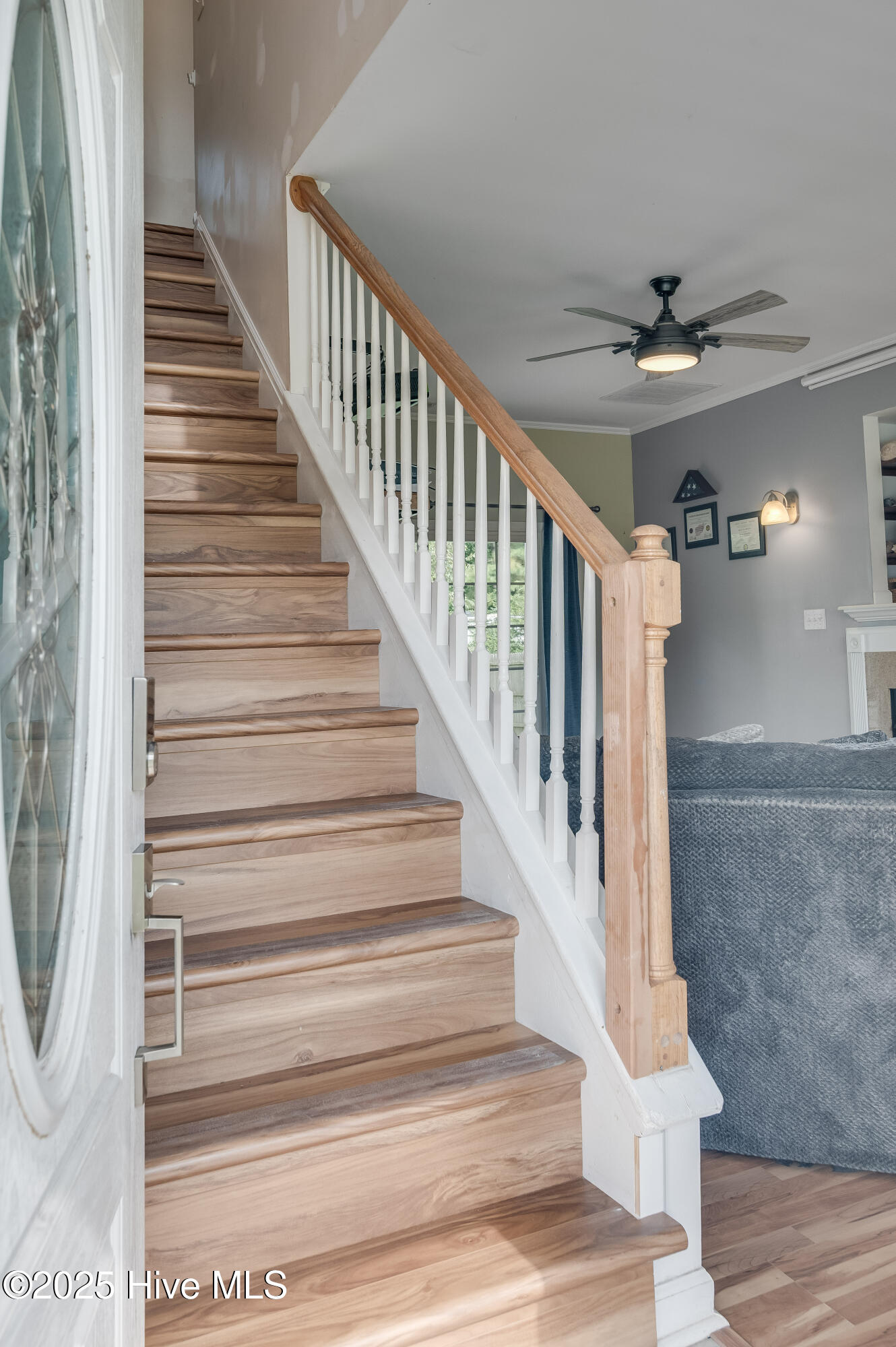 129 Azalea Plantation Boulevard, Maysville, NC 28555 – photo 10: Stairway