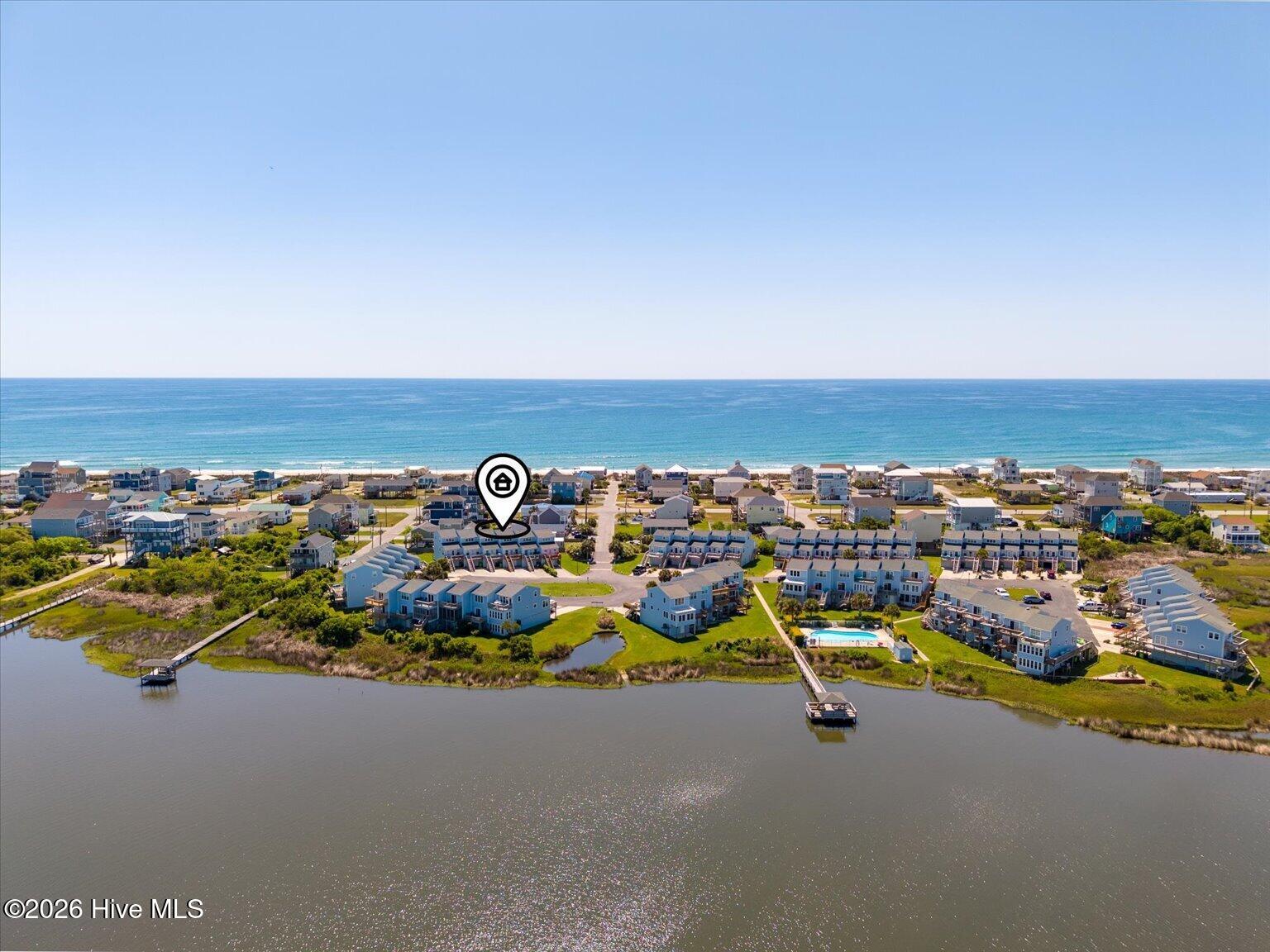 100570154 | Photo 25