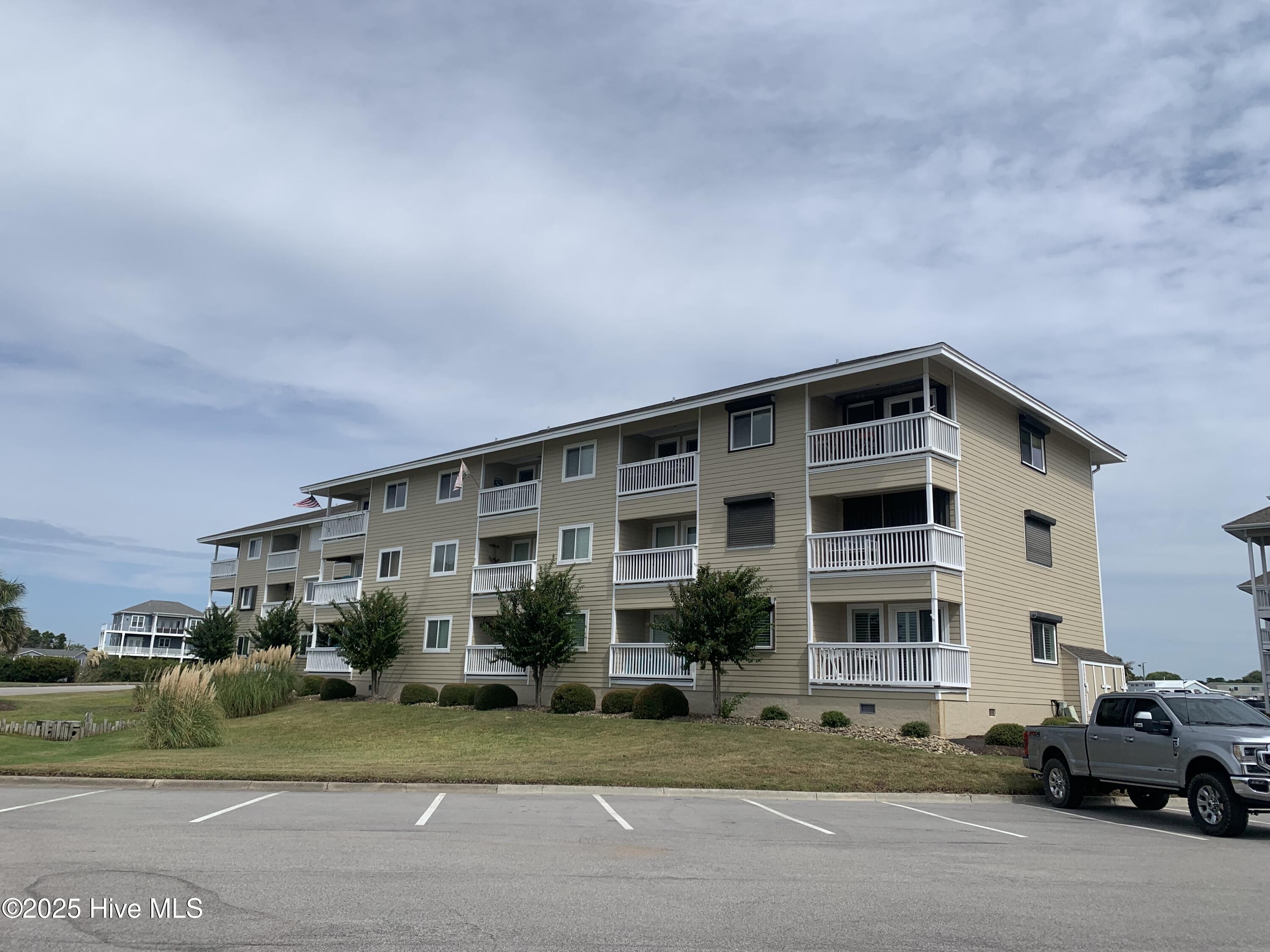 650 Cedar Point Boulevard UNIT C 31, Cedar Point, NC, 28584
