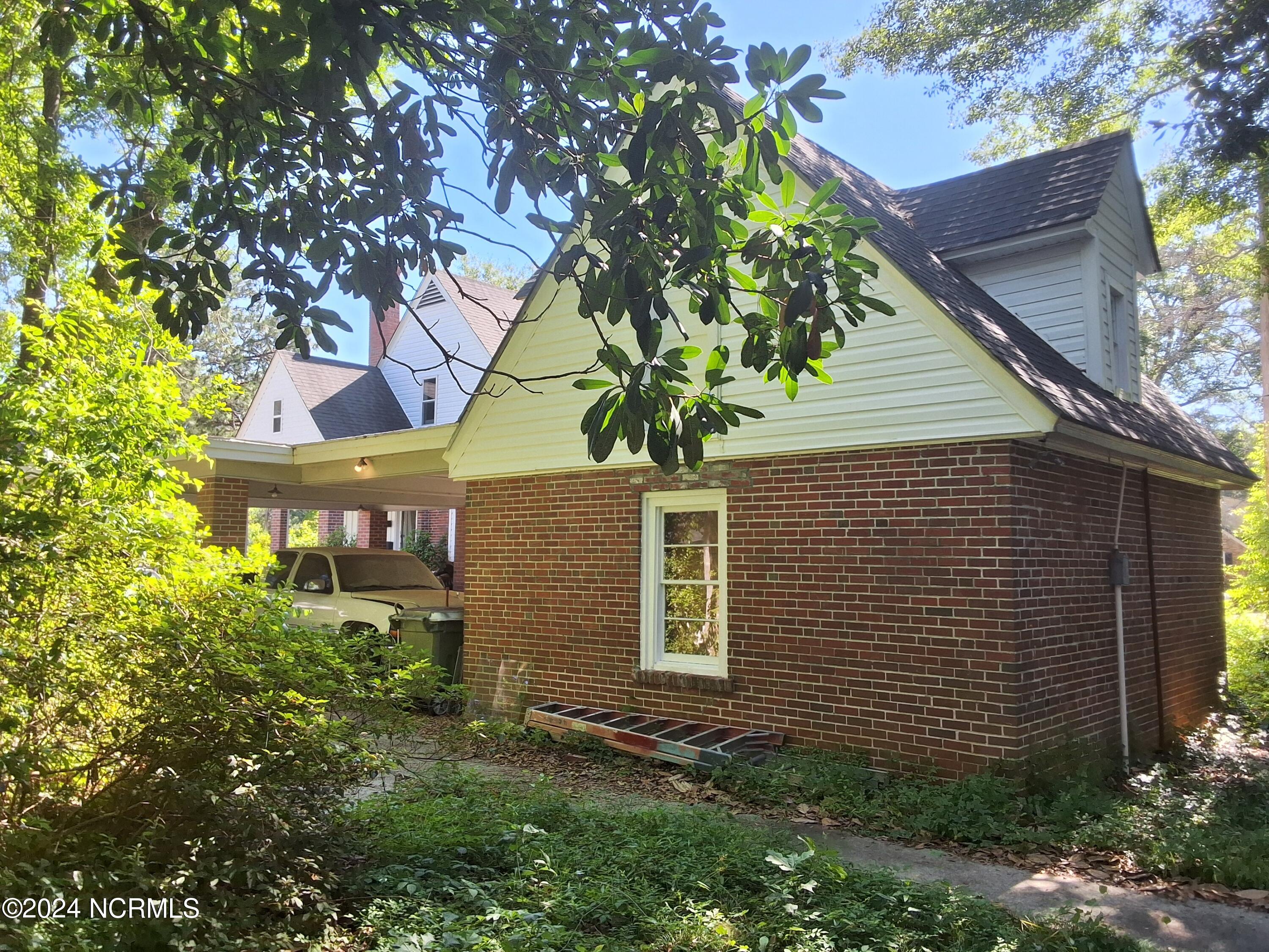 201 E Bell Street, Tabor City, NC, 28463