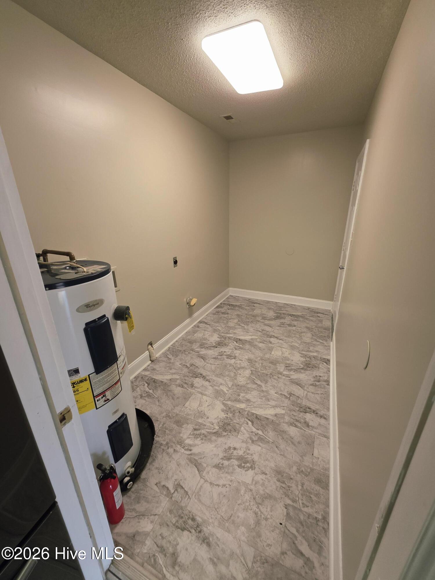 100551263 | Photo 24