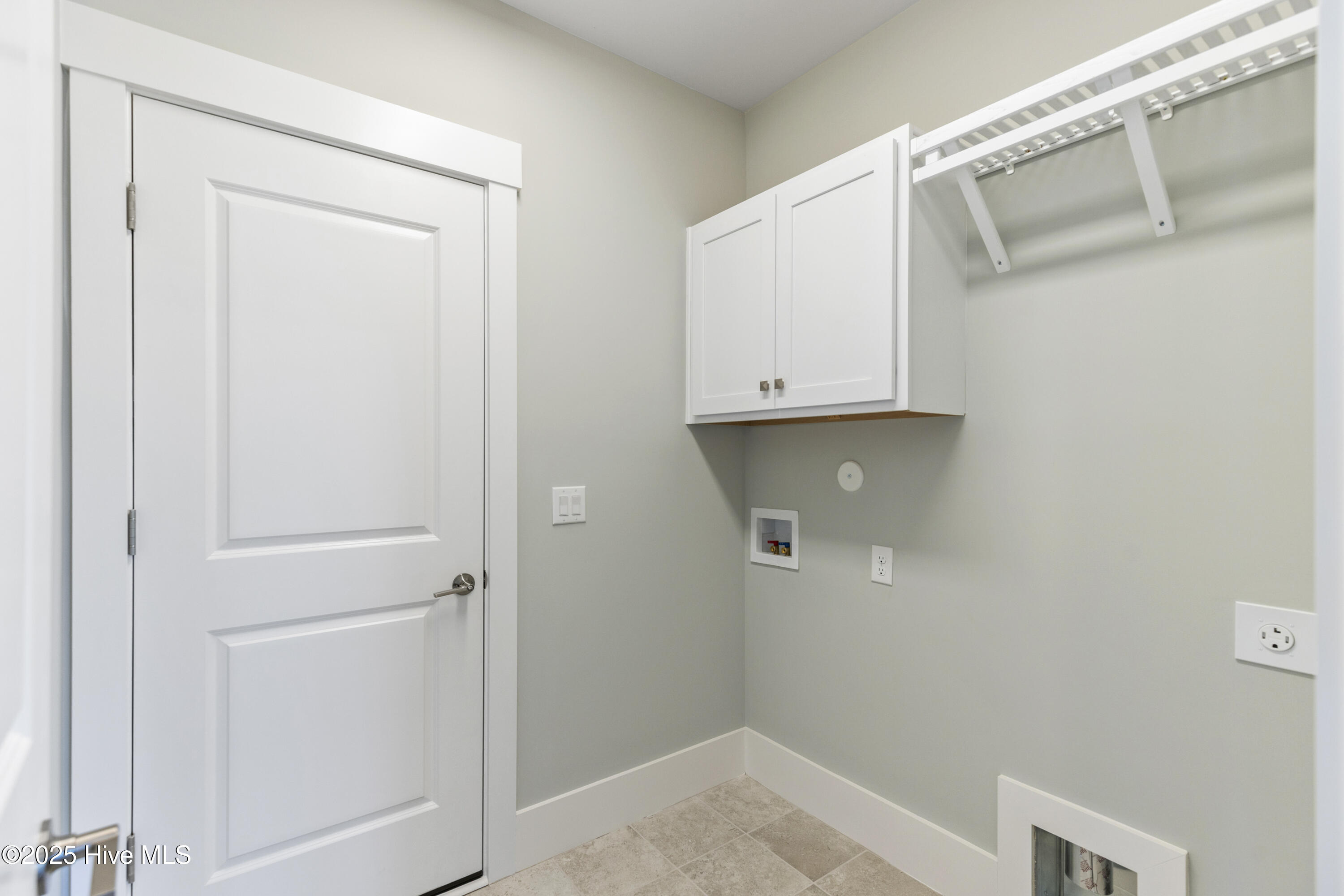 100557936 | Photo 29