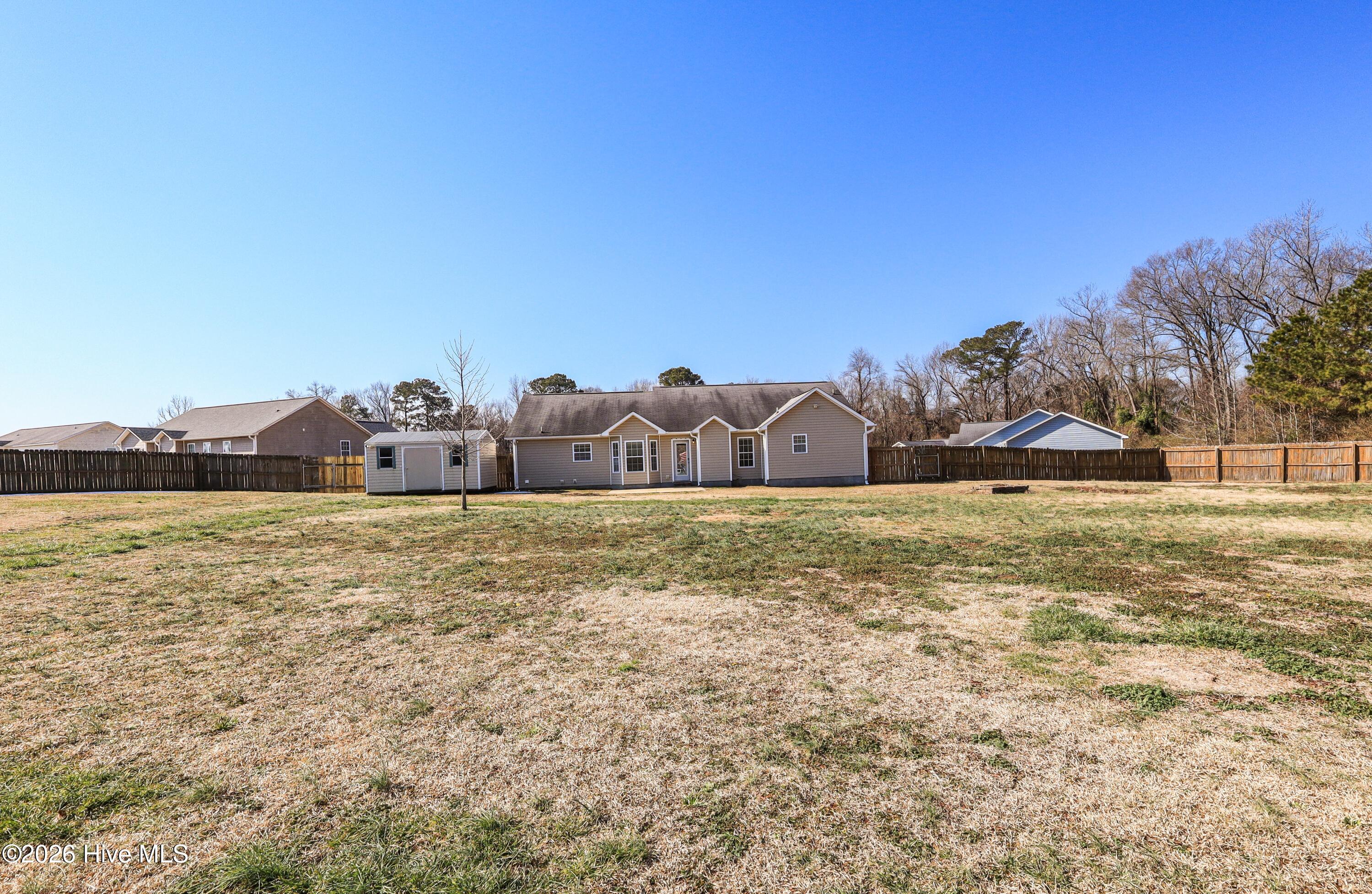 100554505 | Photo 44