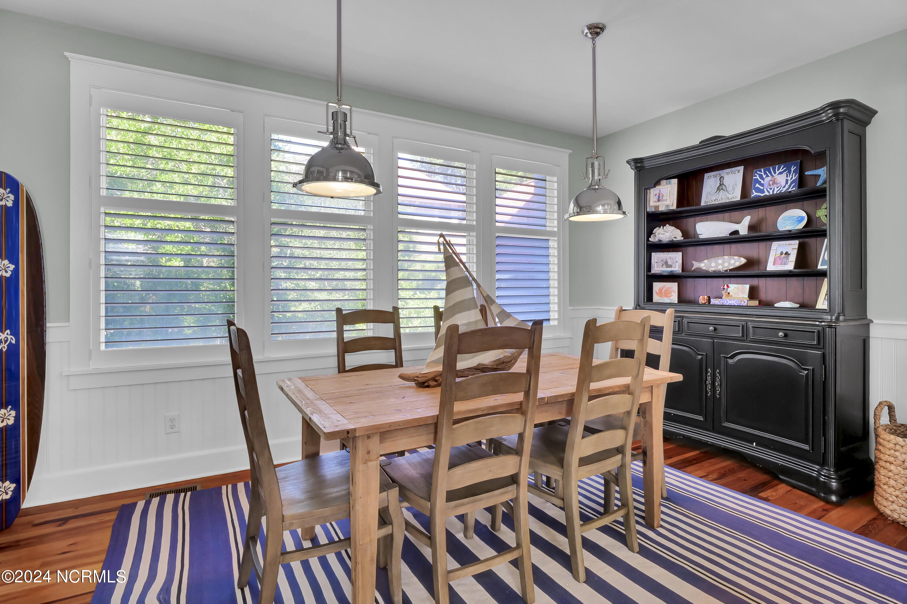 100468898 | Photo 18