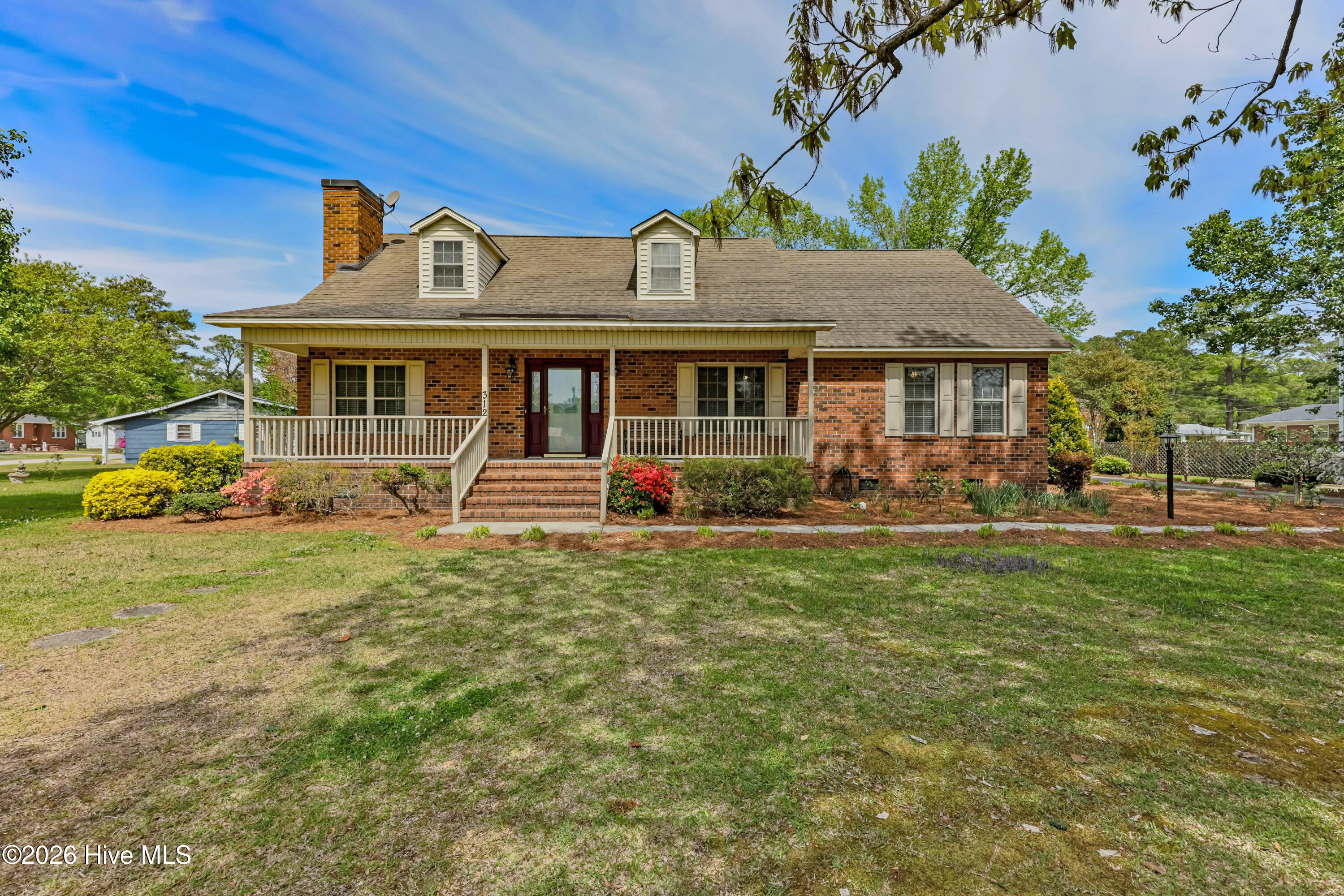 312 W Quinn Street, Beulaville, NC 28518 Listing Photo  1