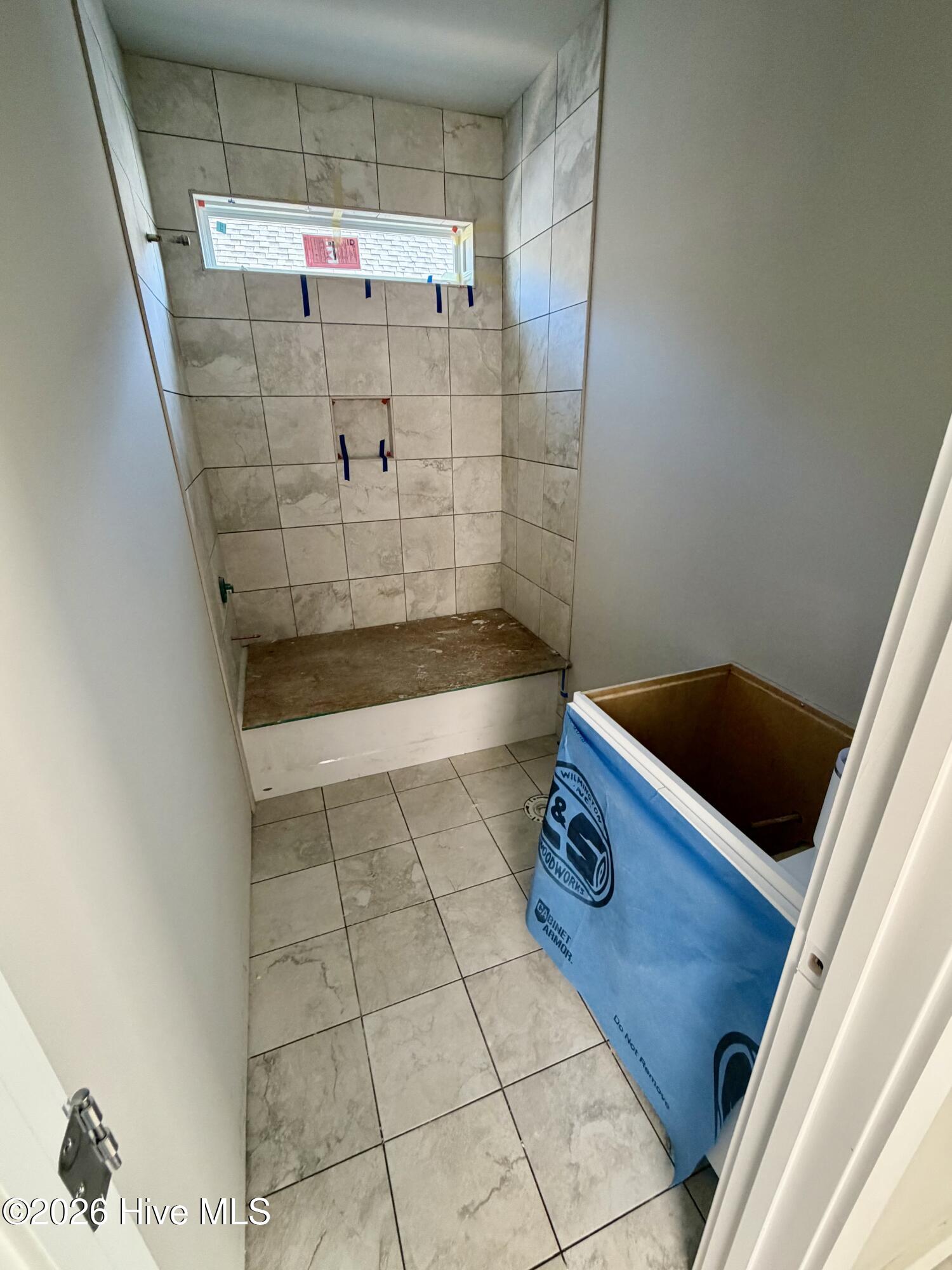 100547576 | Photo 44