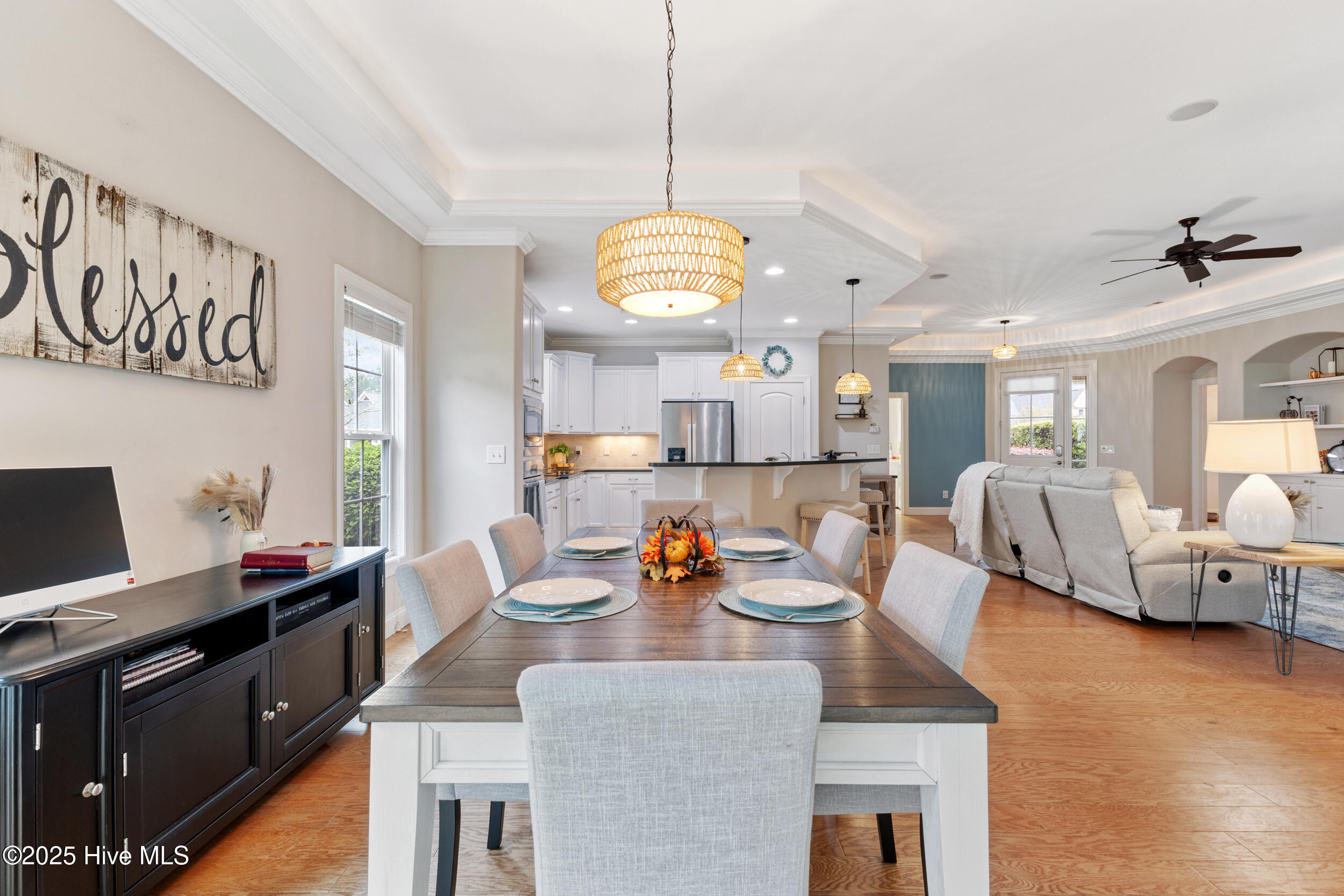 100506544 | Photo 16