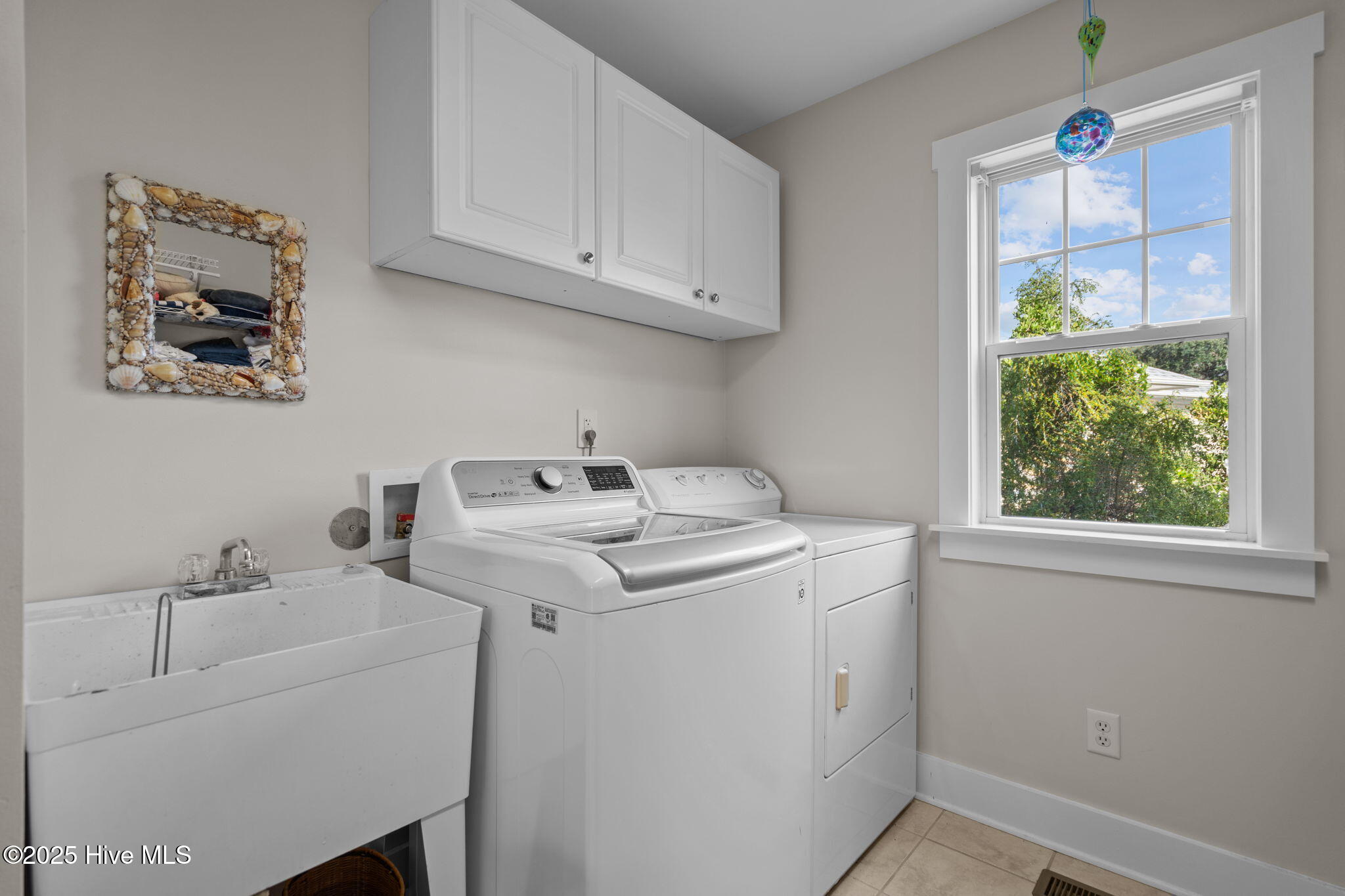 100528762 | Photo 45