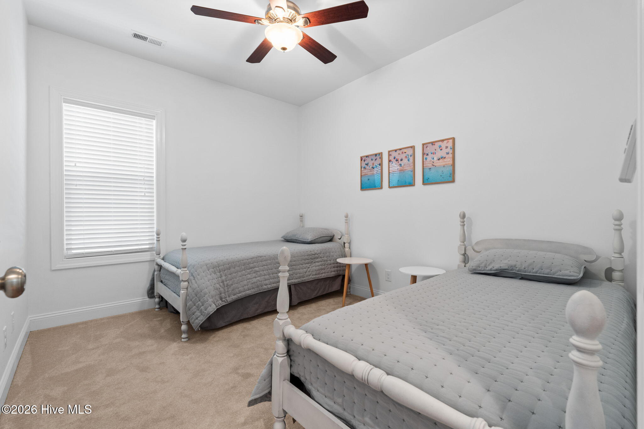 100568462 | Photo 12