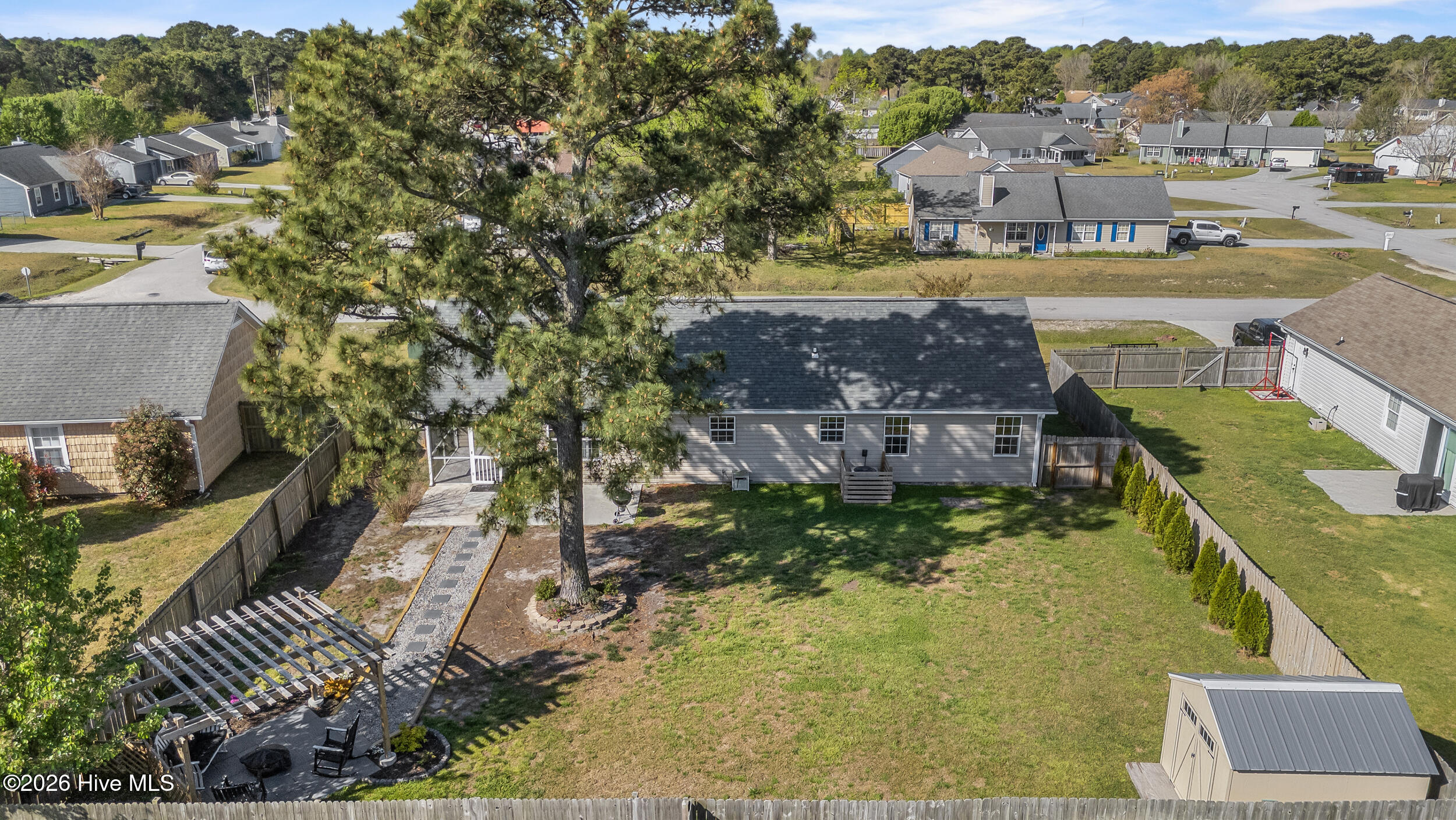 100566021 | Photo 22