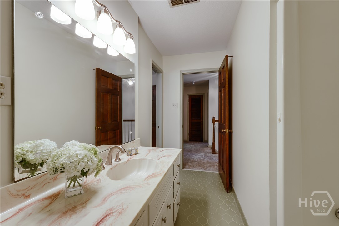 100 Robin Road, Athens, GA 30605 Listing Photo  29