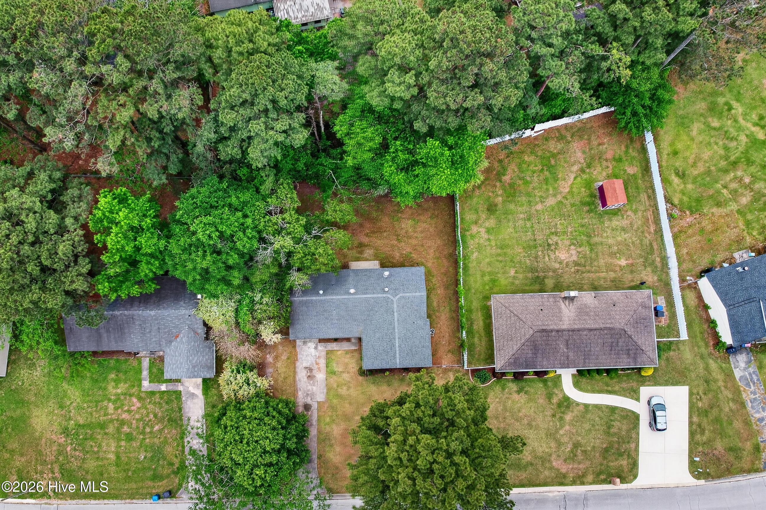 100570580 | Photo 30