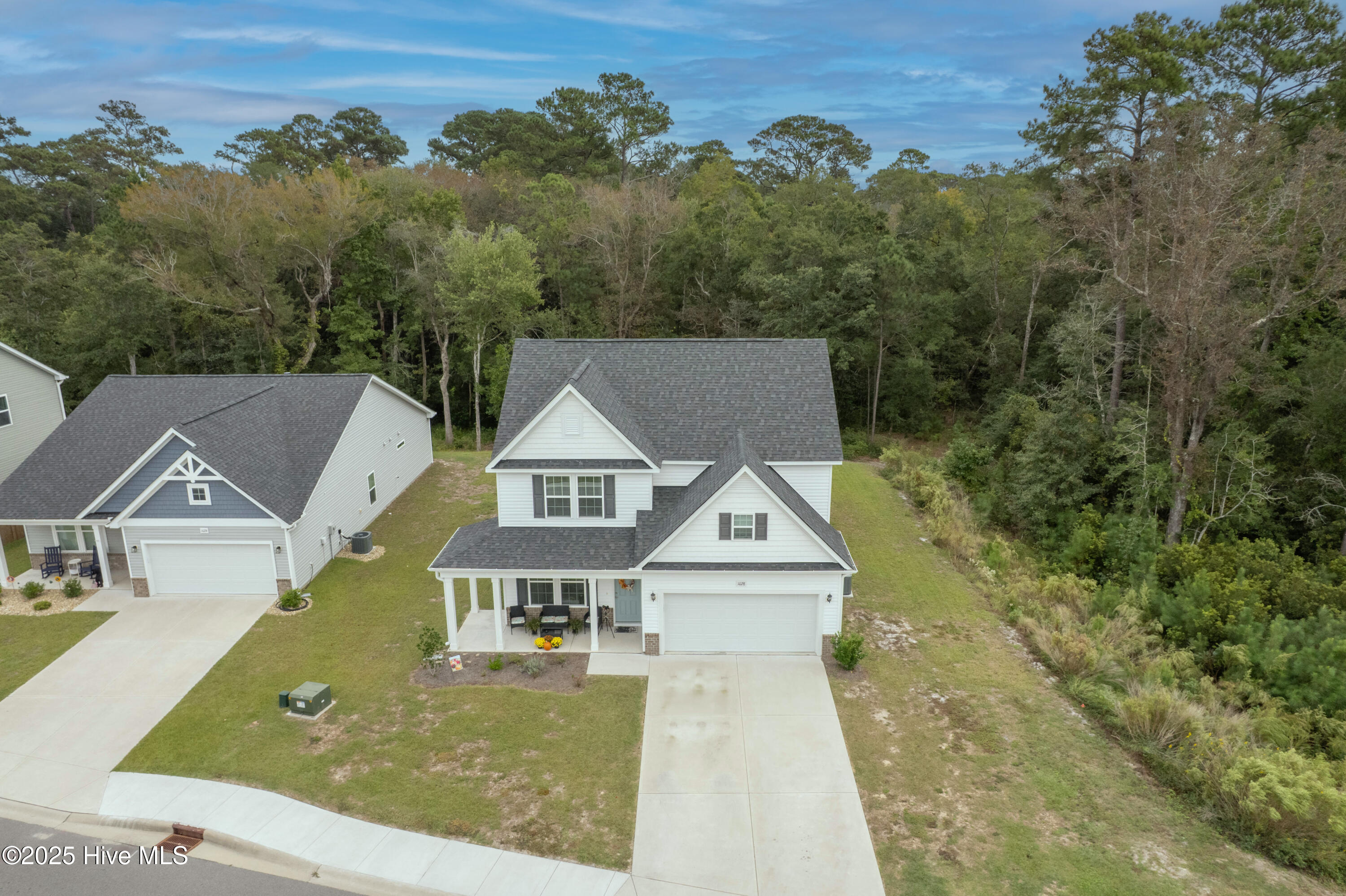 100535849 | Photo 26