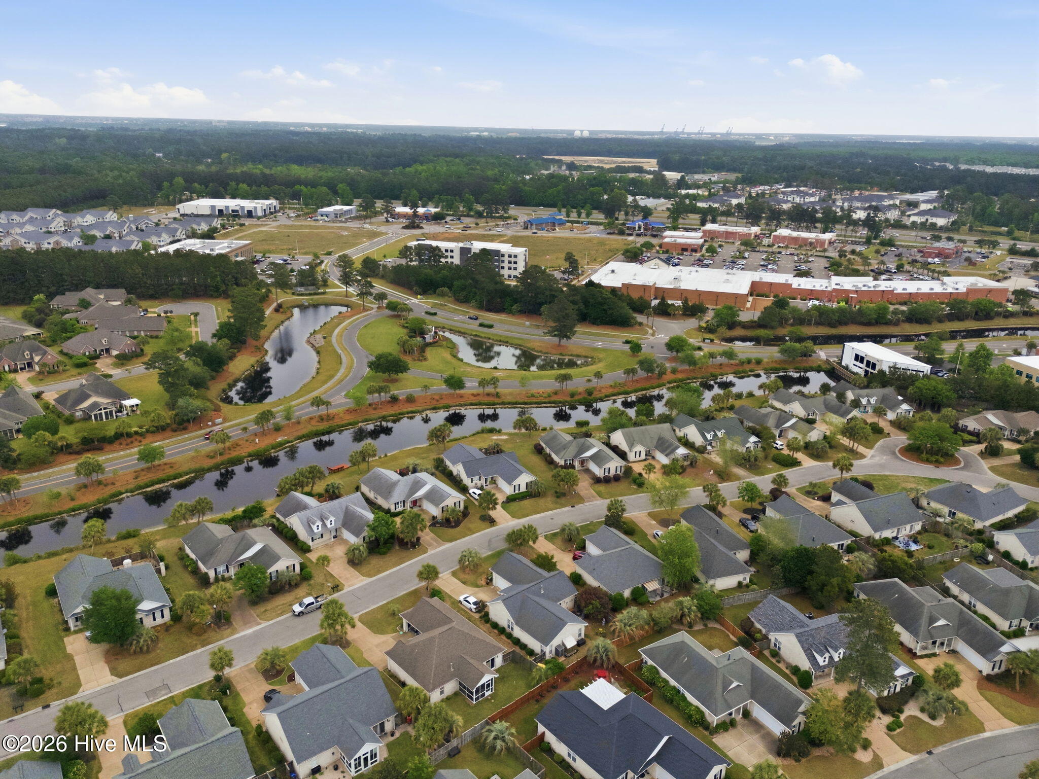 100570673 | Photo 49