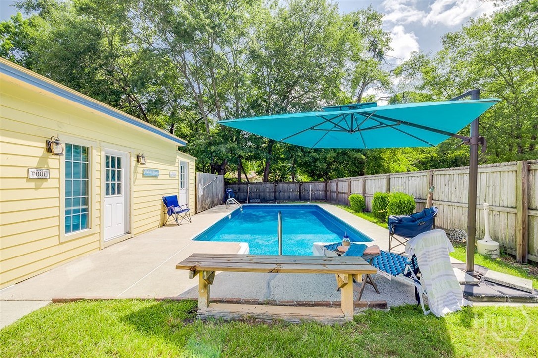 This salt water pool is so very inviting, you will love its sereen sorrounding.