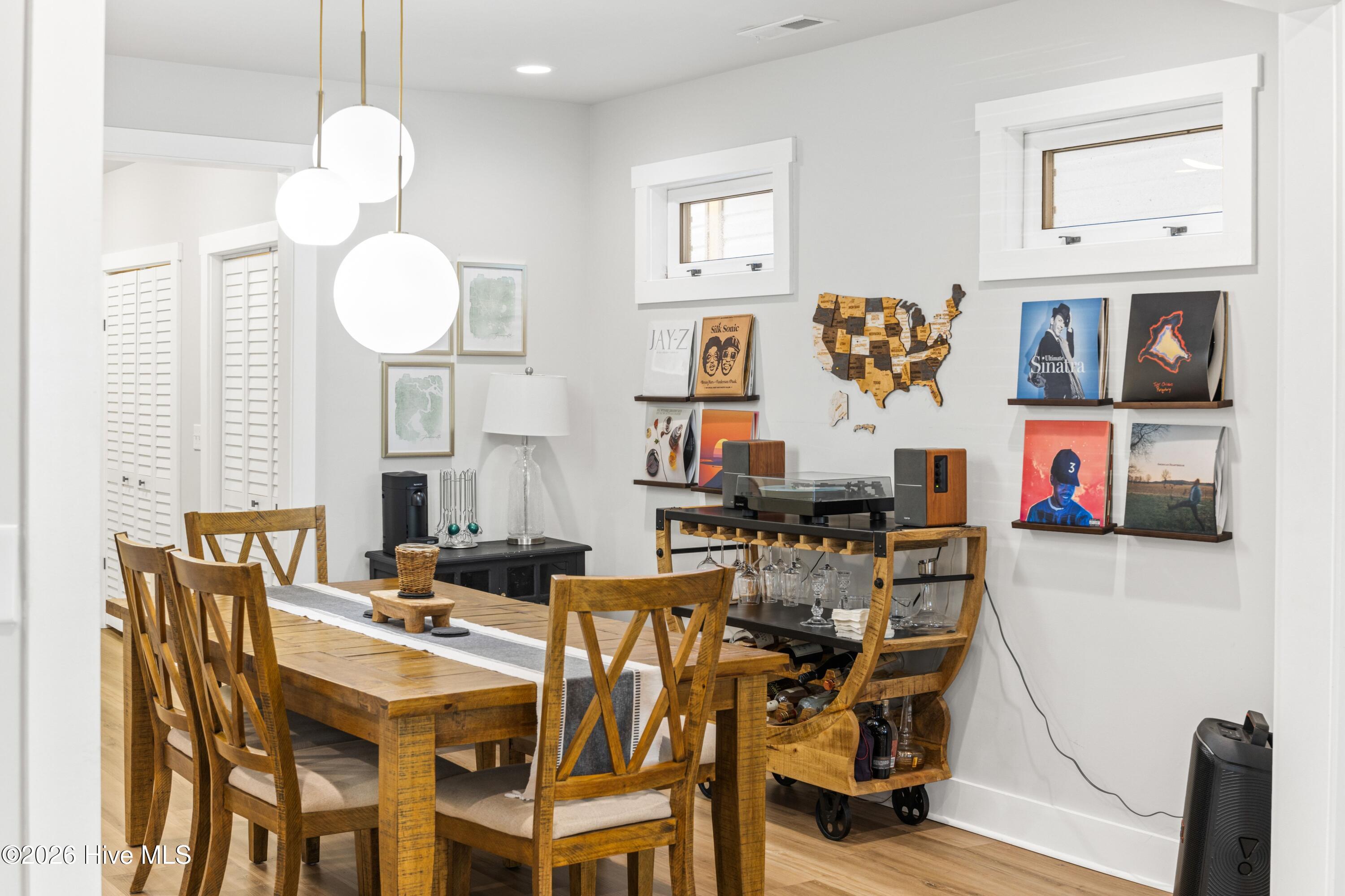 100559701 | Photo 14