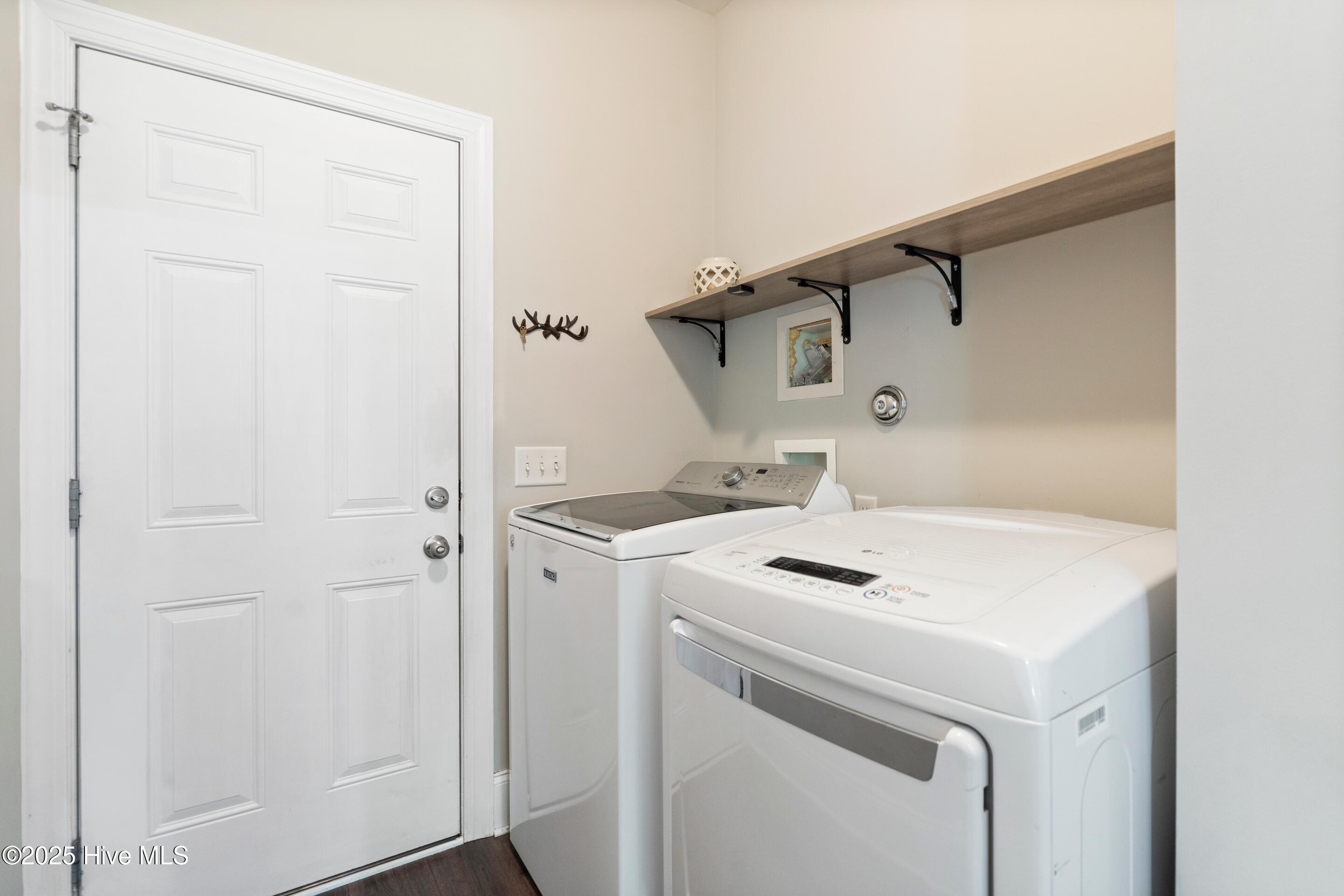 100529495 | Photo 28