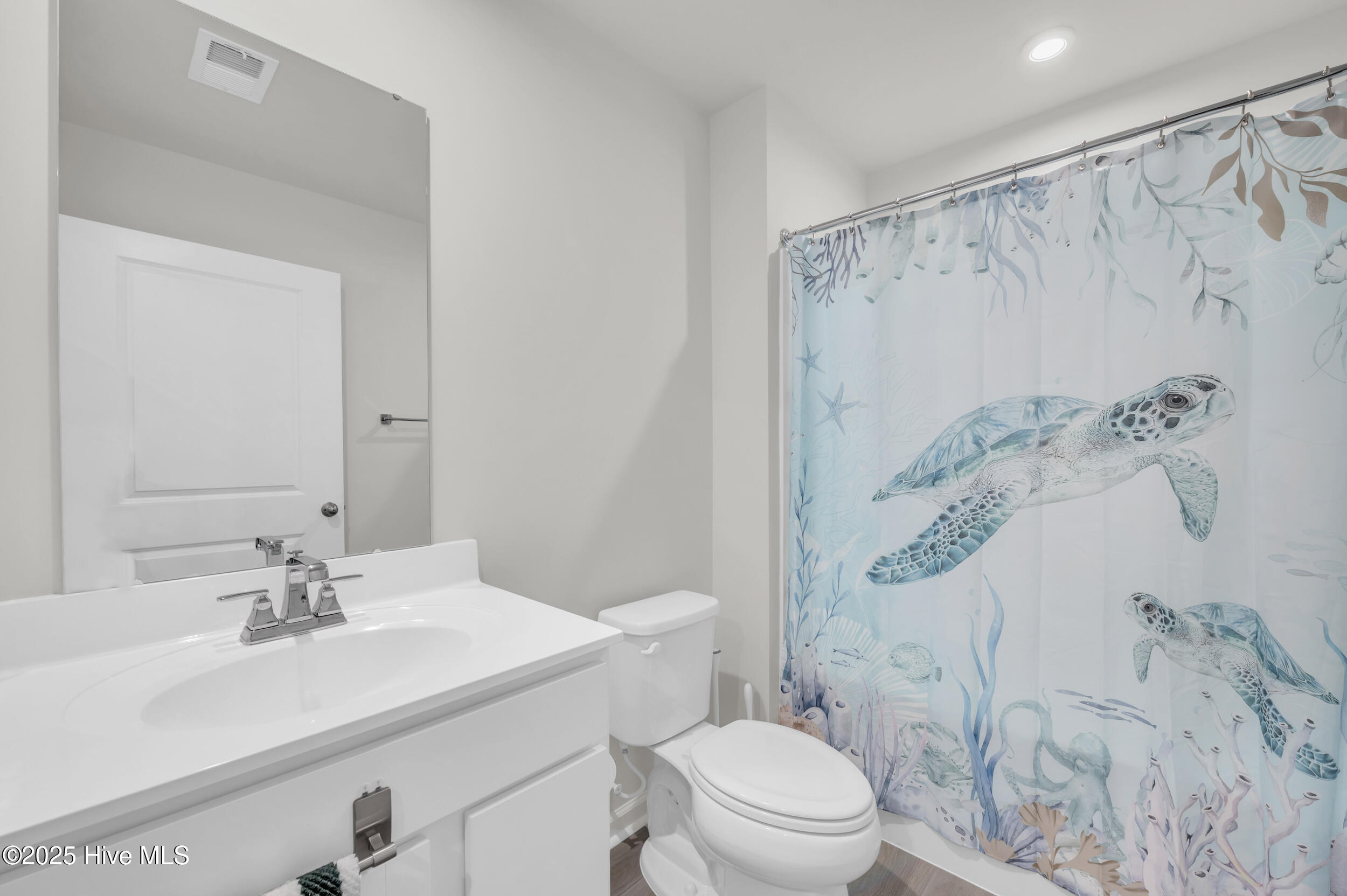 100570488 | Photo 20